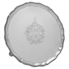 Bandeja de plata esterlina de la época de Jorge III por Ebeneezer Coker Londres 1771