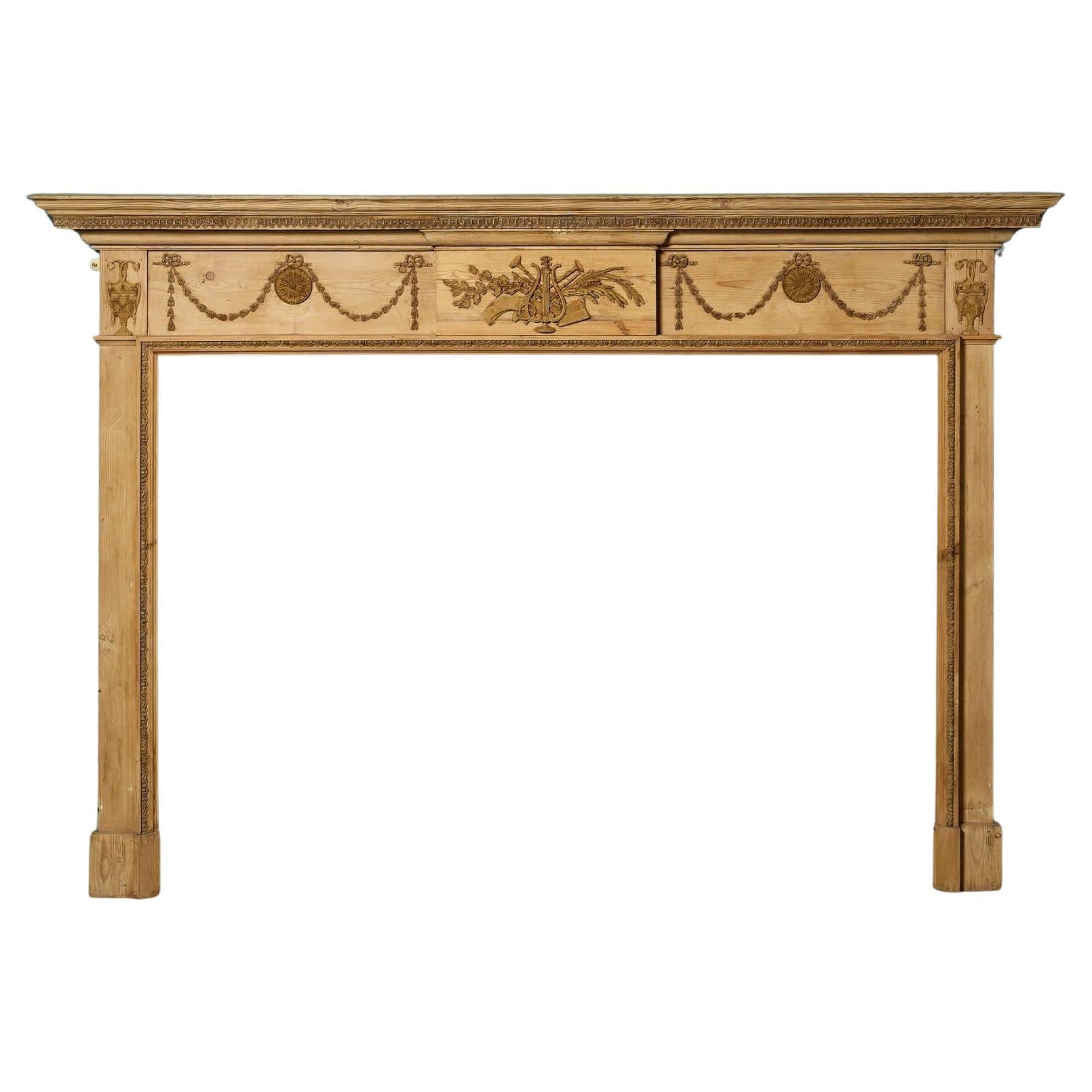 Cheminée George III en pin et gesso