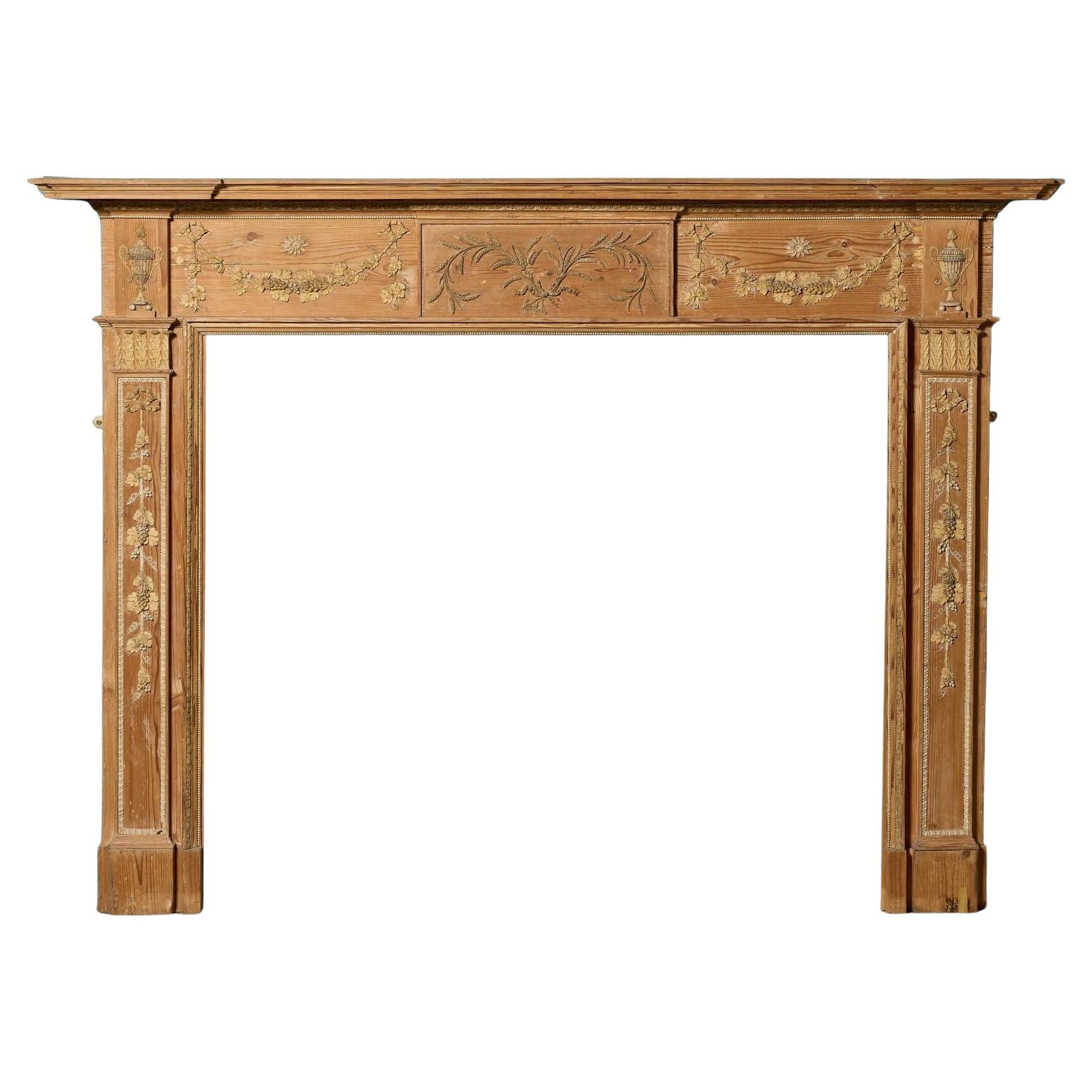 Cheminée ancienne en pin George III, vers 1760-80