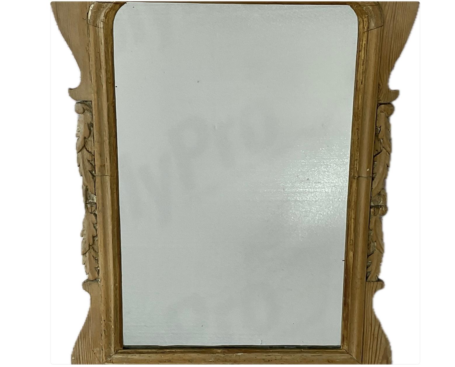 George III Pine Mirror With Eagle Pediment For Sale 1