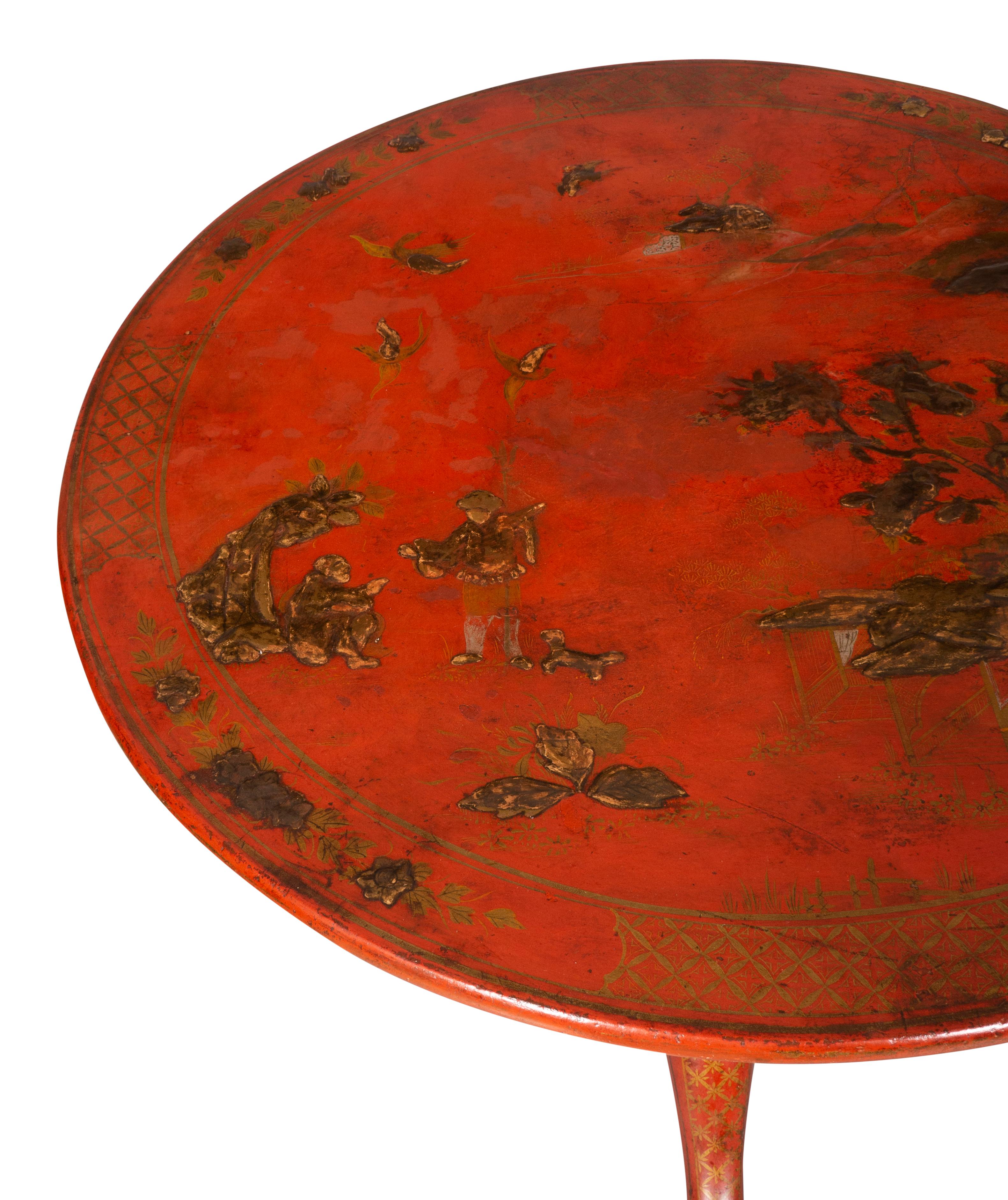 George III Red Japanned and Gilded Tilt Top Table For Sale 1