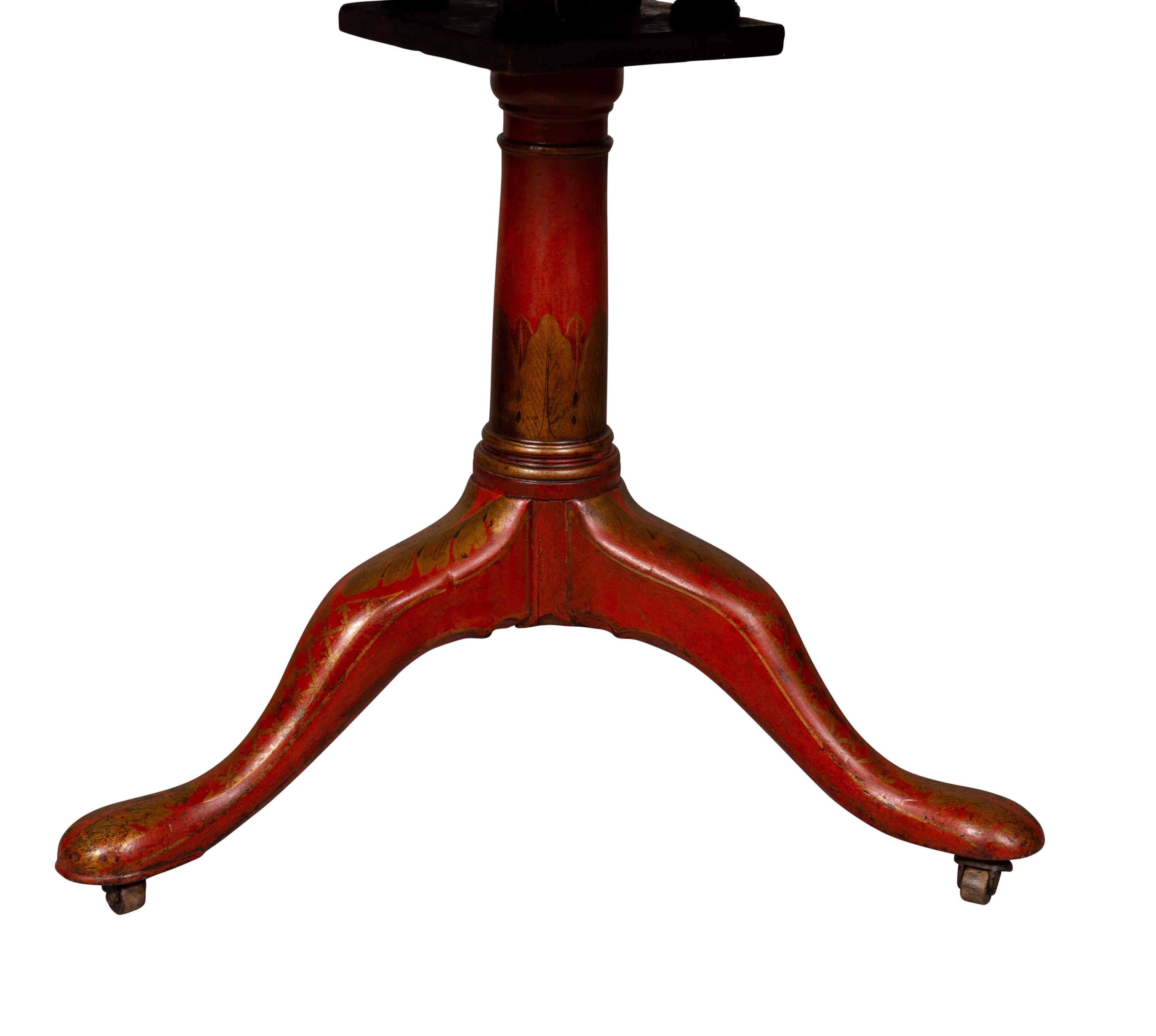 George III Red Japanned and Gilded Tilt Top Table For Sale 2