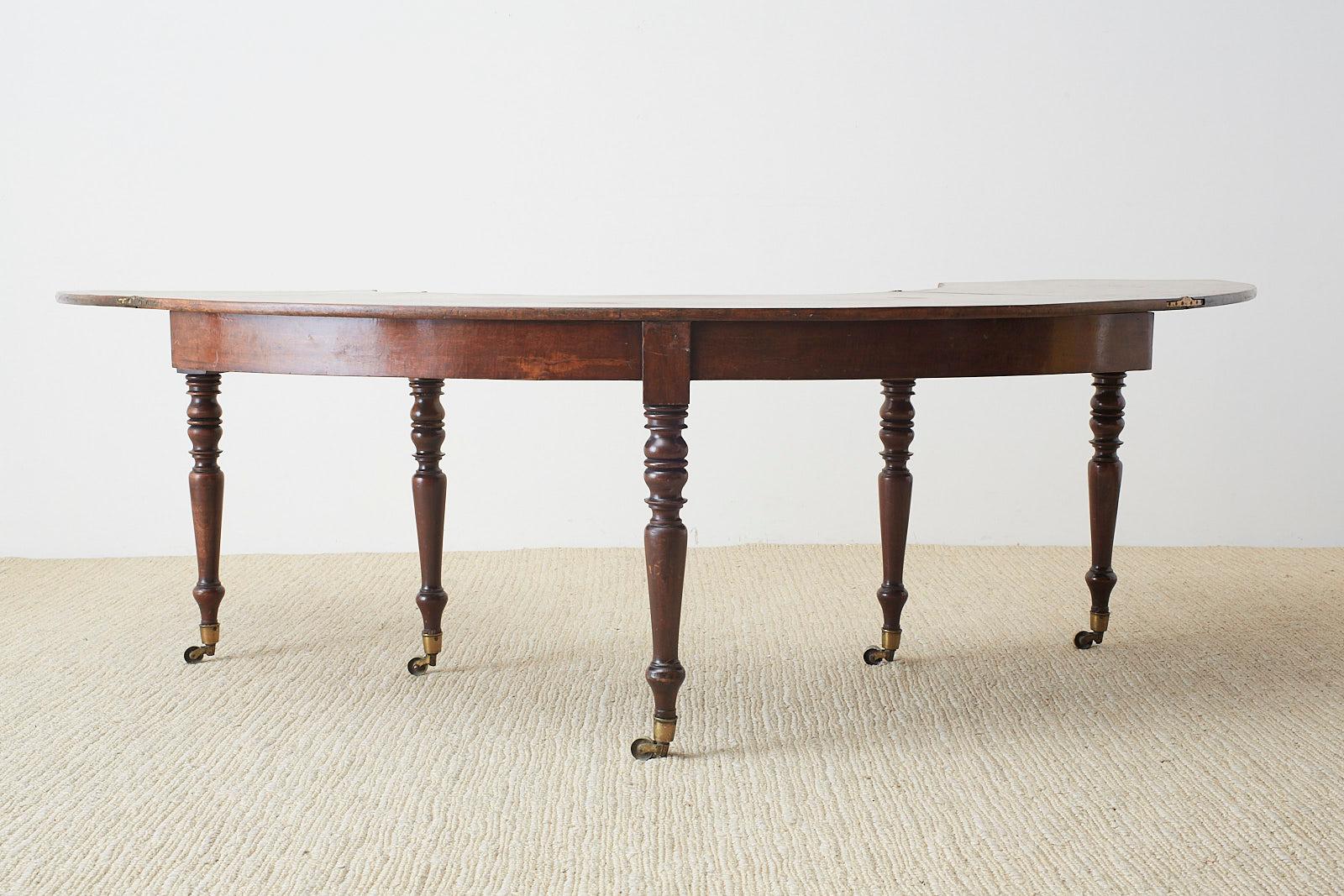 George III Regency Mahogany Hunt Drop Leaf Serving Table In Fair Condition In Rio Vista, CA