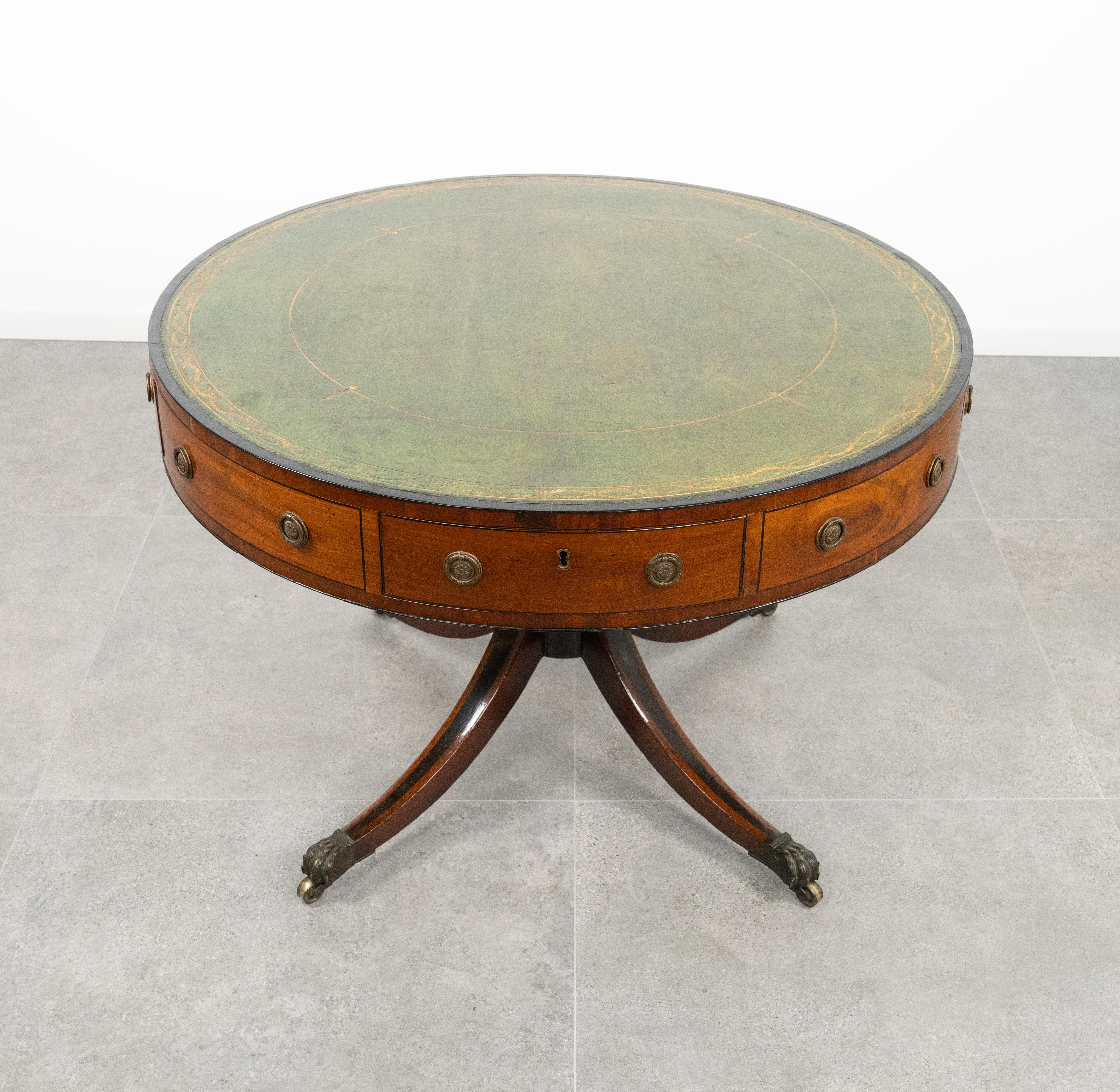 George III Revolving Table Drum in Mahogany Attributed to Gillows, English 1790 For Sale 6