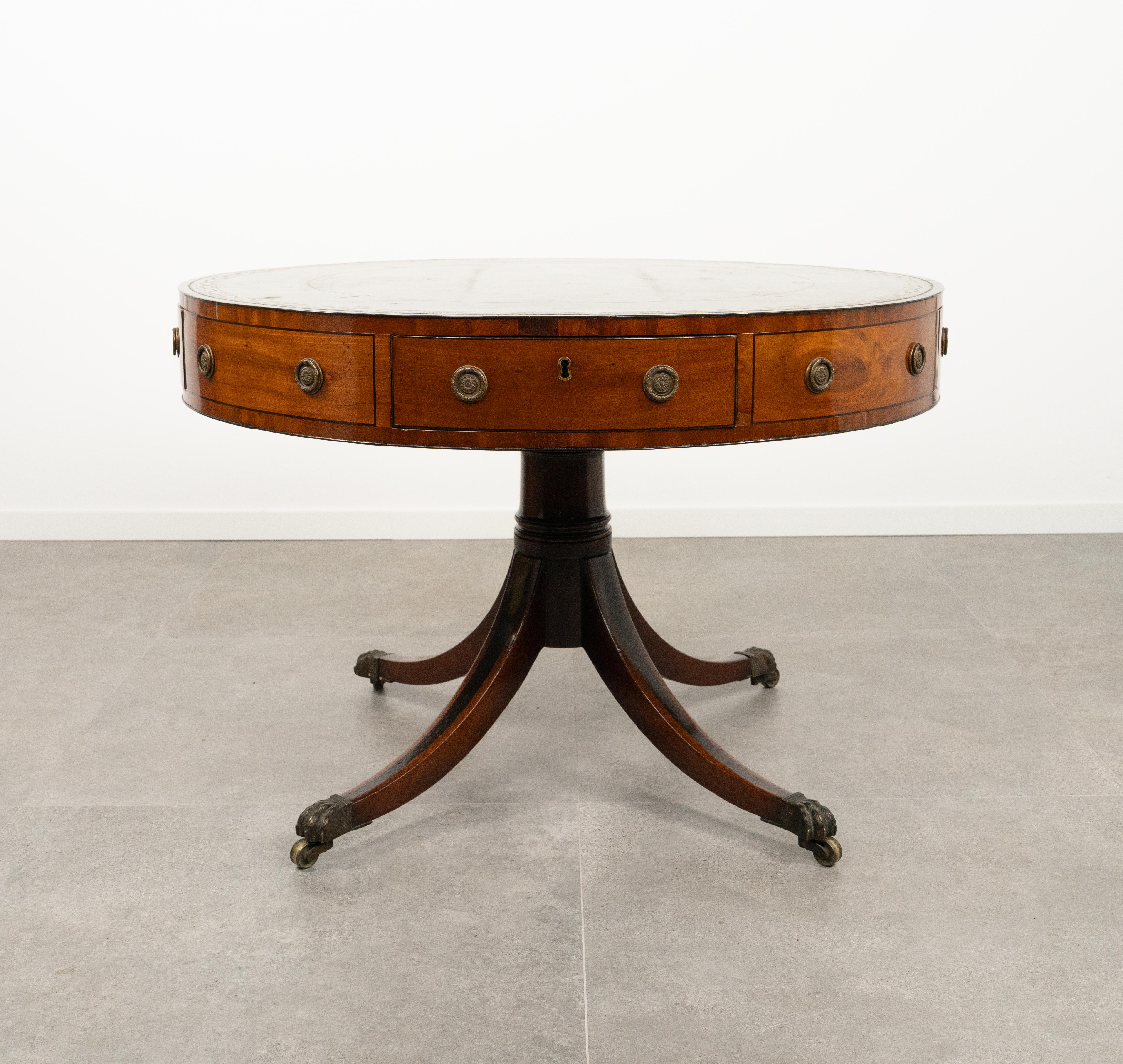 British George III Revolving Table Drum in Mahogany Attributed to Gillows, English 1790 For Sale