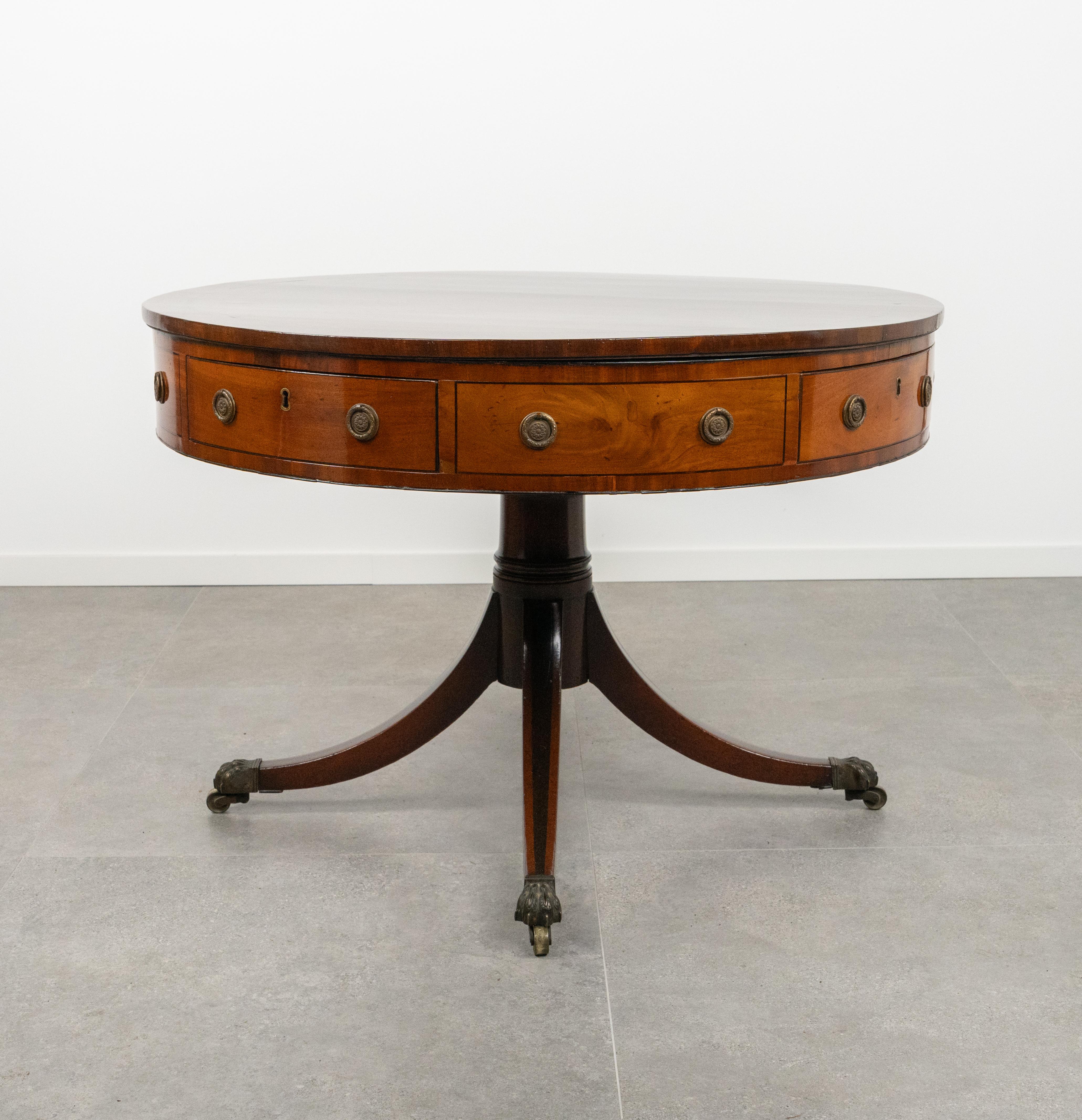 Late 18th Century George III Revolving Table Drum in Mahogany Attributed to Gillows, English 1790 For Sale