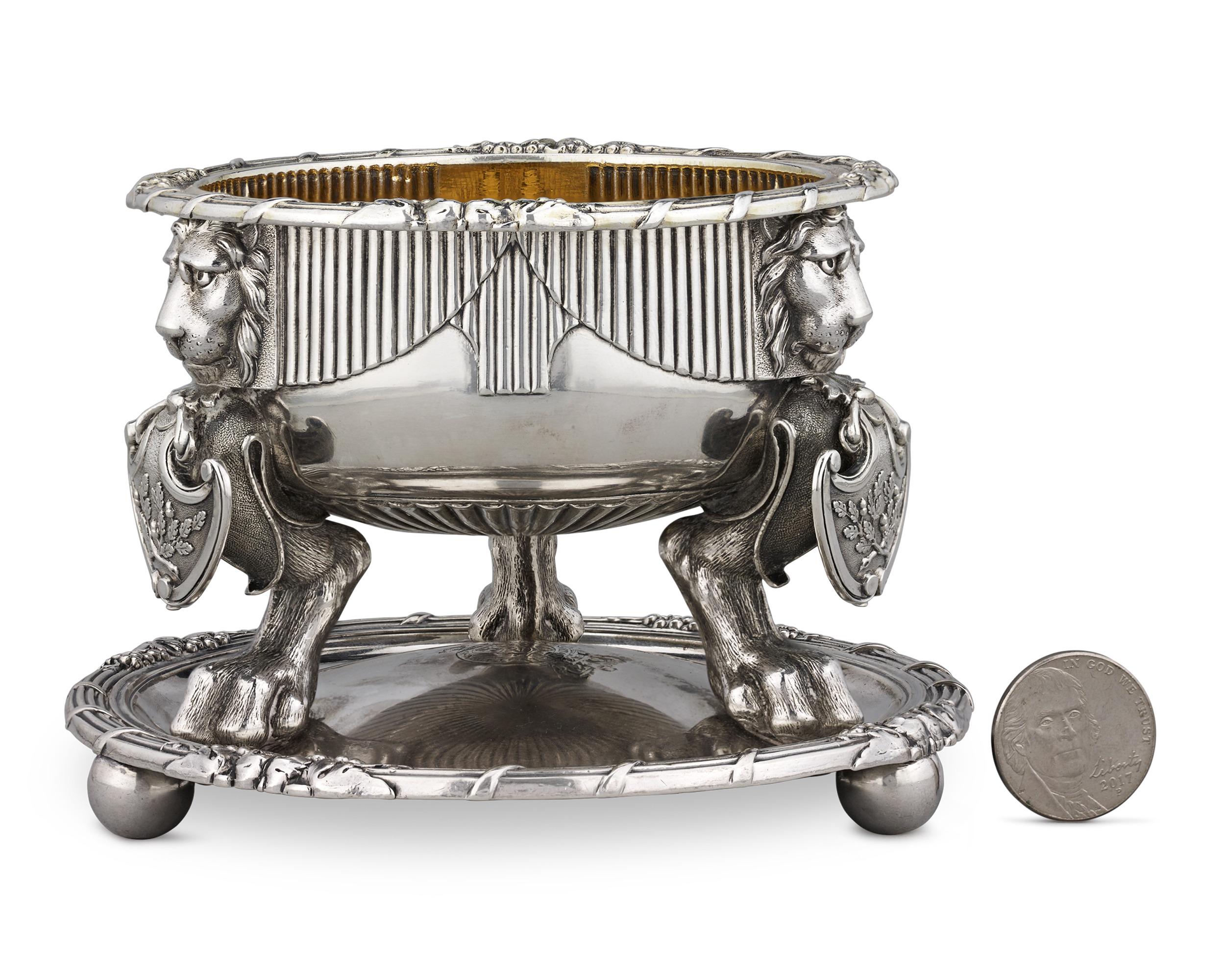 George III Royal Presentation Silver Salt And Spice Cellar By Scott & Smith In Excellent Condition In New Orleans, LA