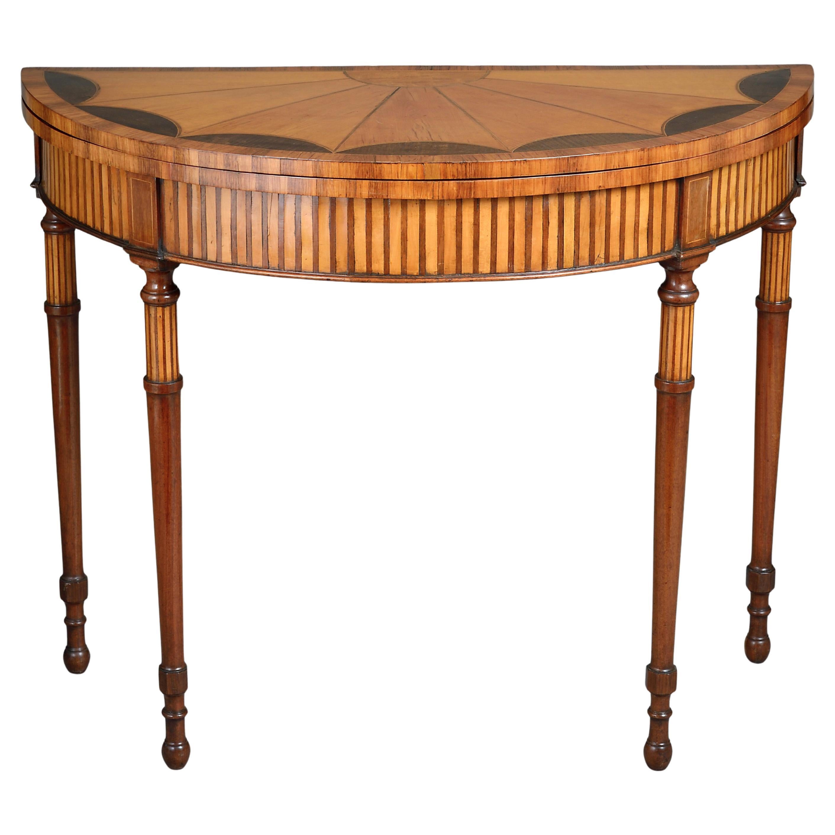 Demi-Lune-Kartentisch aus Satinholz und Mahagoni von George III