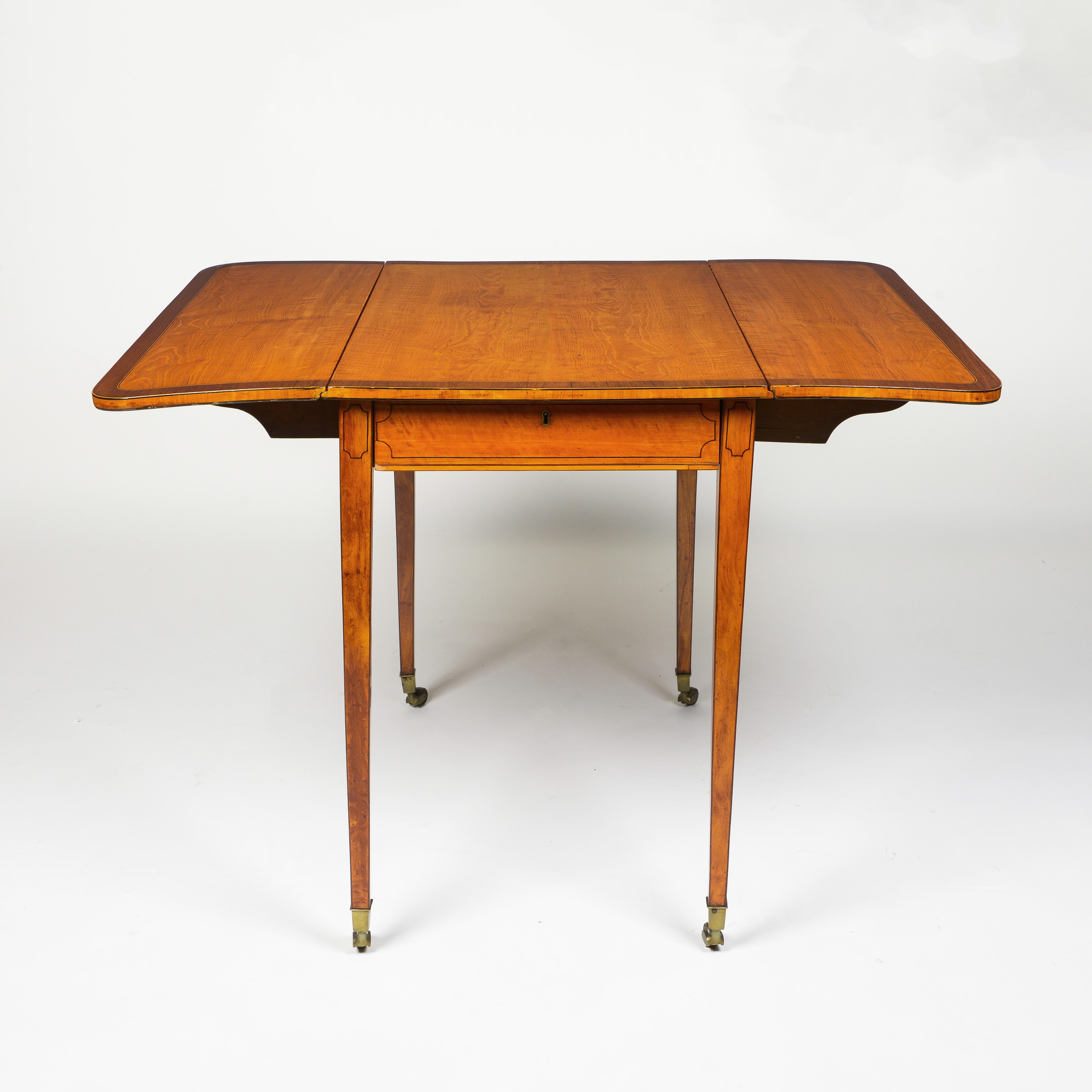 English George III Satinwood and Mahogany Pembroke Table For Sale