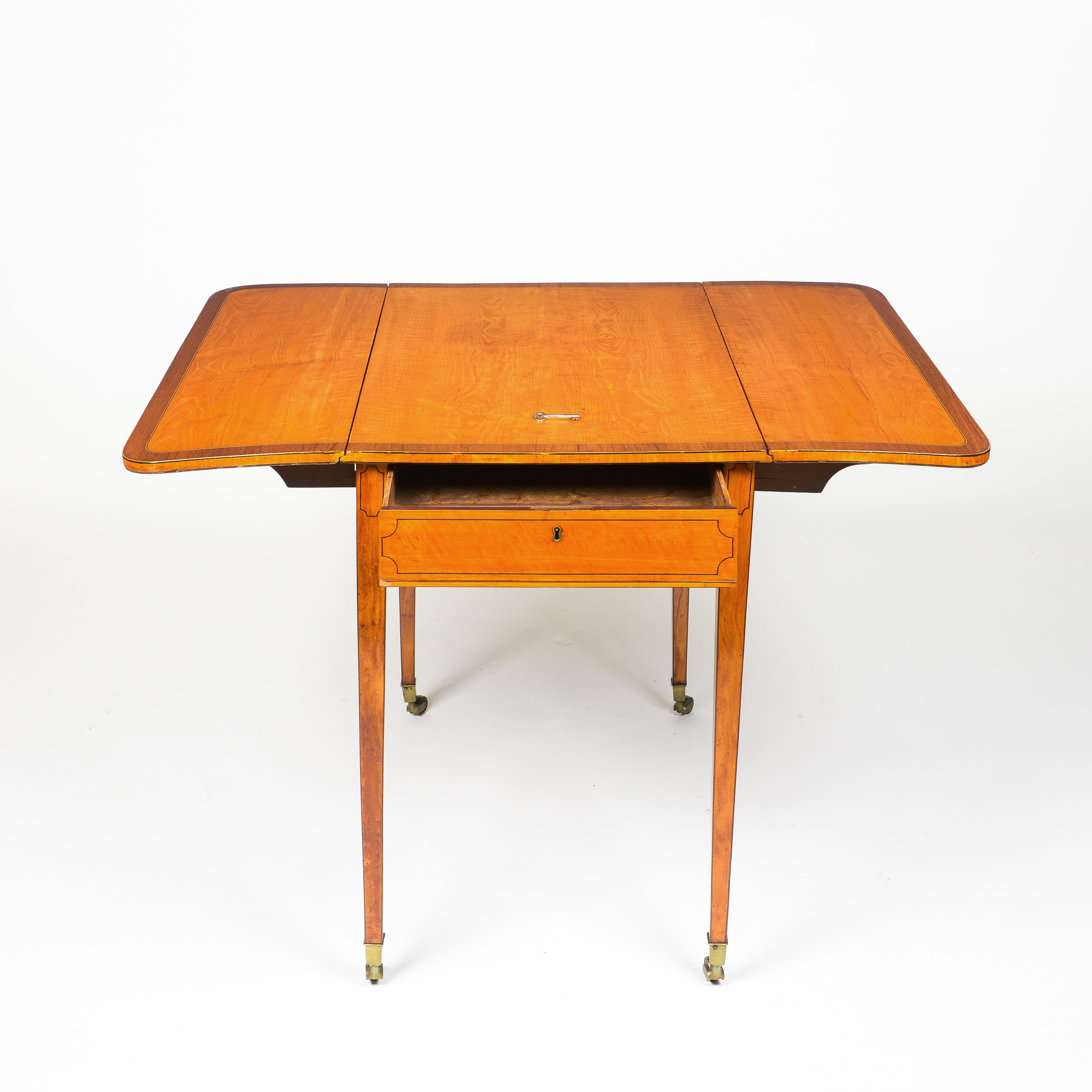 Pembroke-Tisch aus Seidenholz und Mahagoni, George III. (Ebonisiert) im Angebot