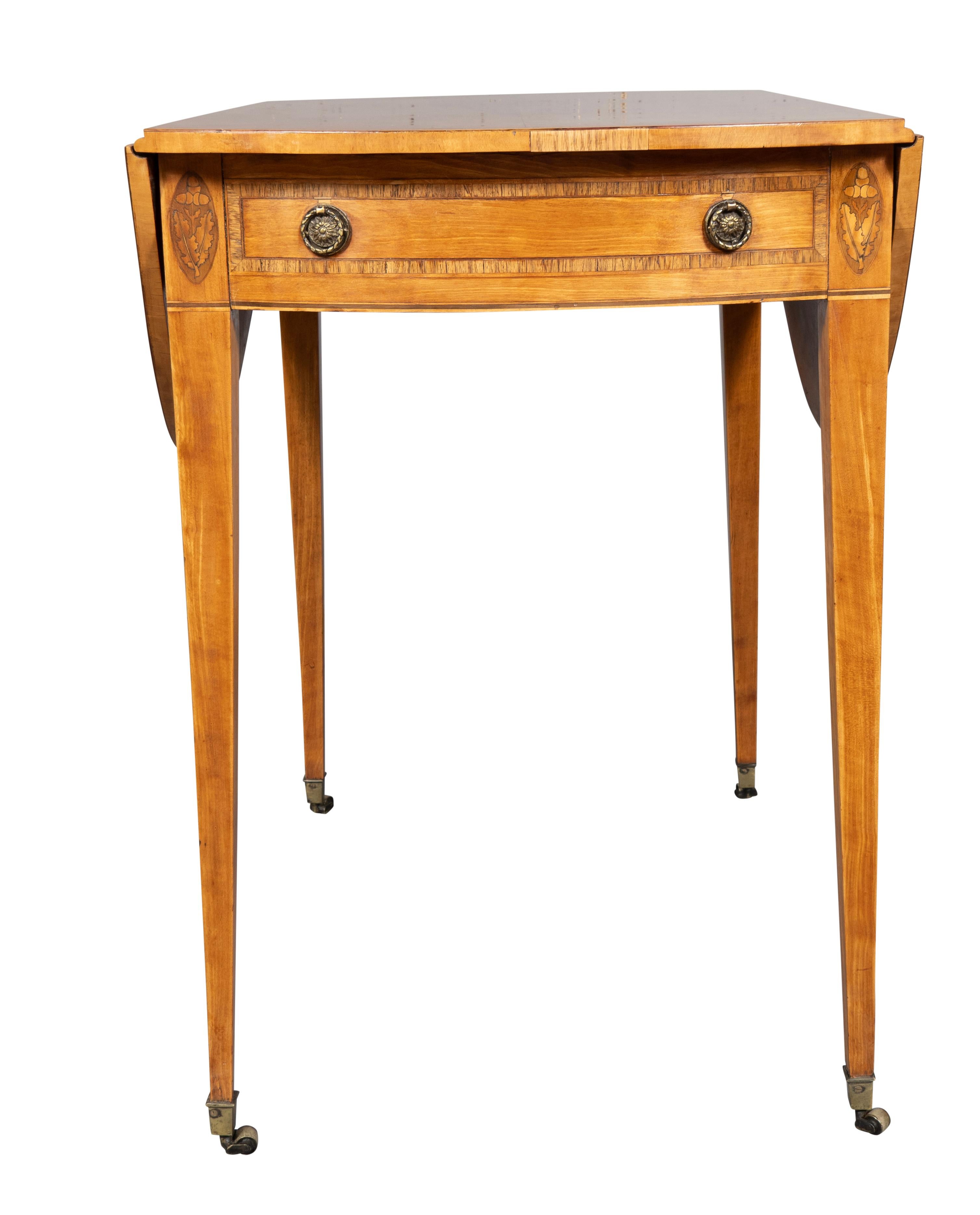 Pembroke-Tisch aus Satinholz George III im Angebot 1