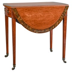 Tavolo Pembroke di Giorgio III in legno satinato