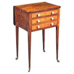 Table à couture en bois de citronnier George III