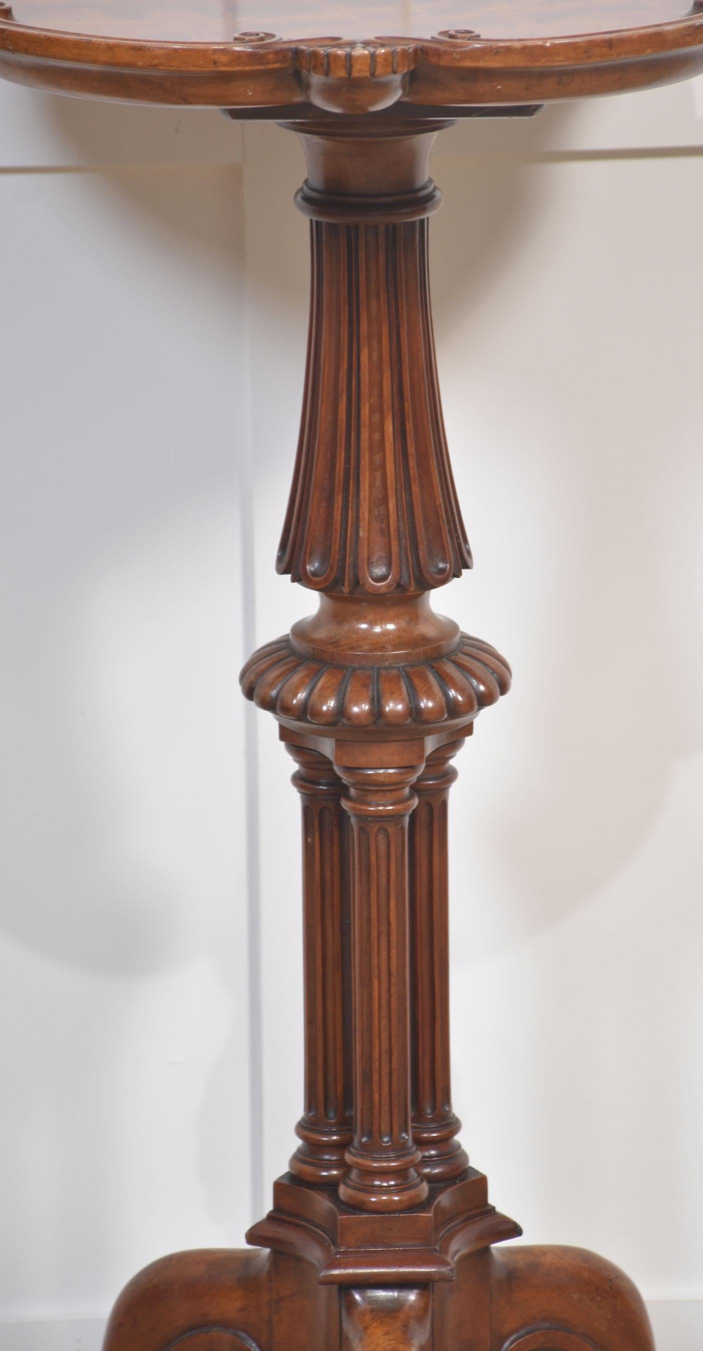 British George III satinwood tripod table For Sale