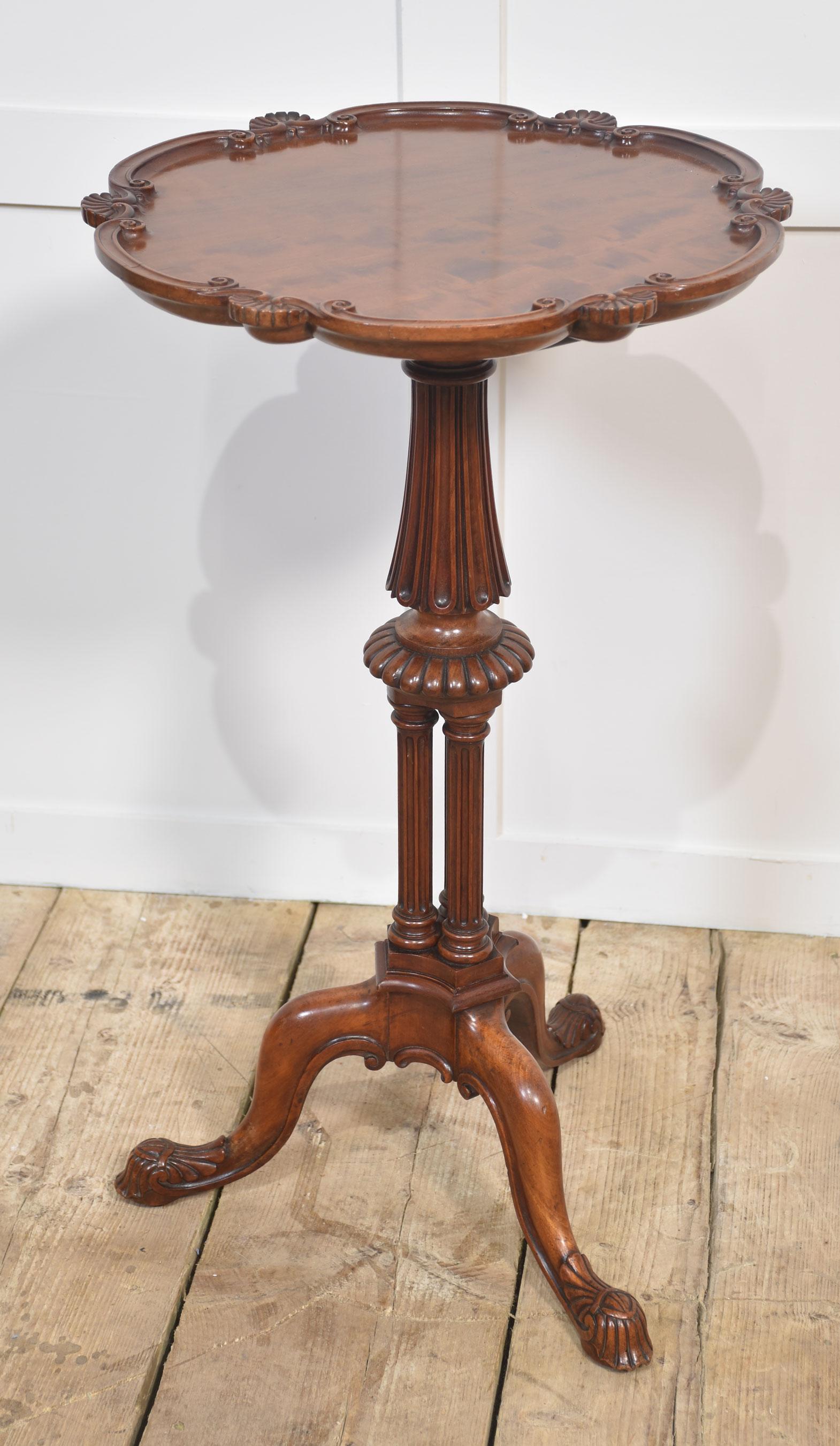 Satinwood George III satinwood tripod table For Sale