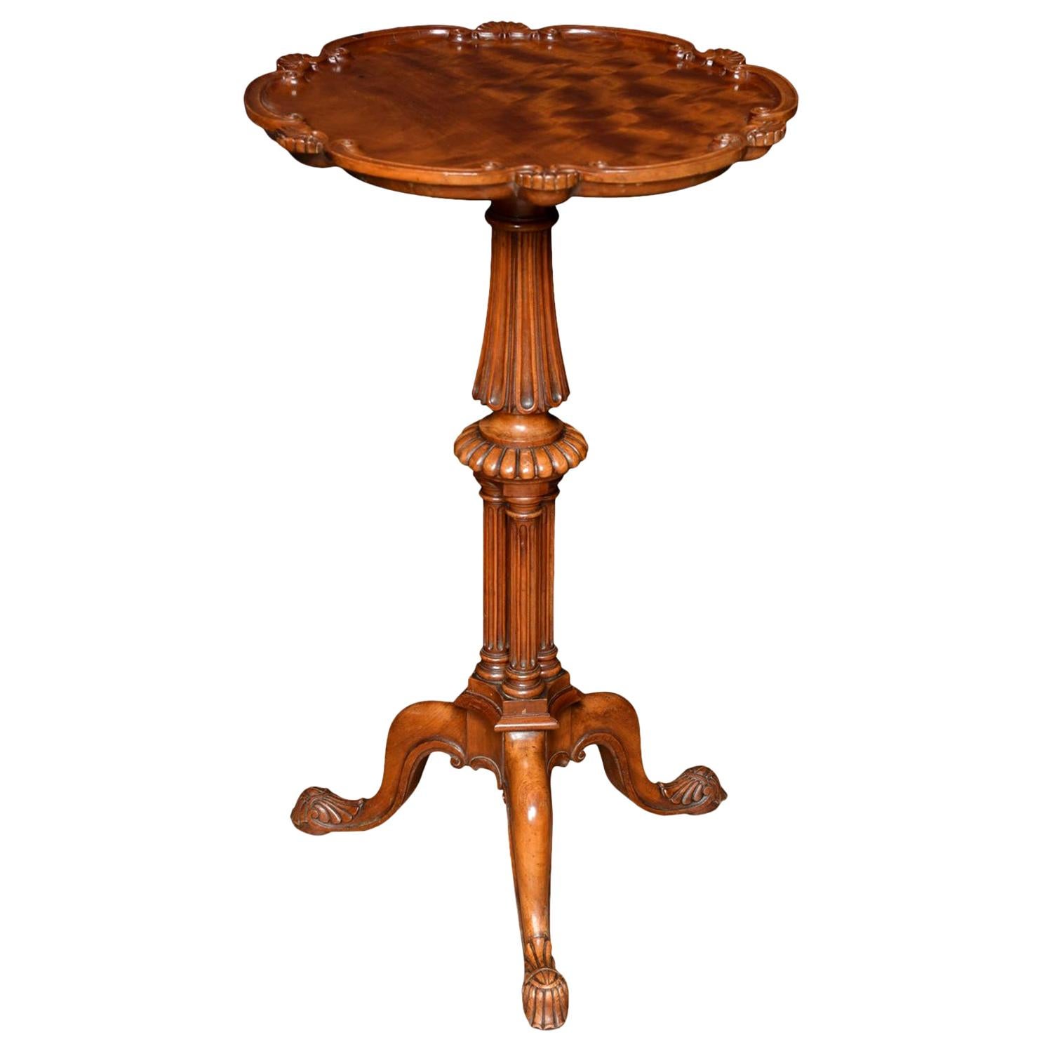 George III Table tripode en bois de satin en vente