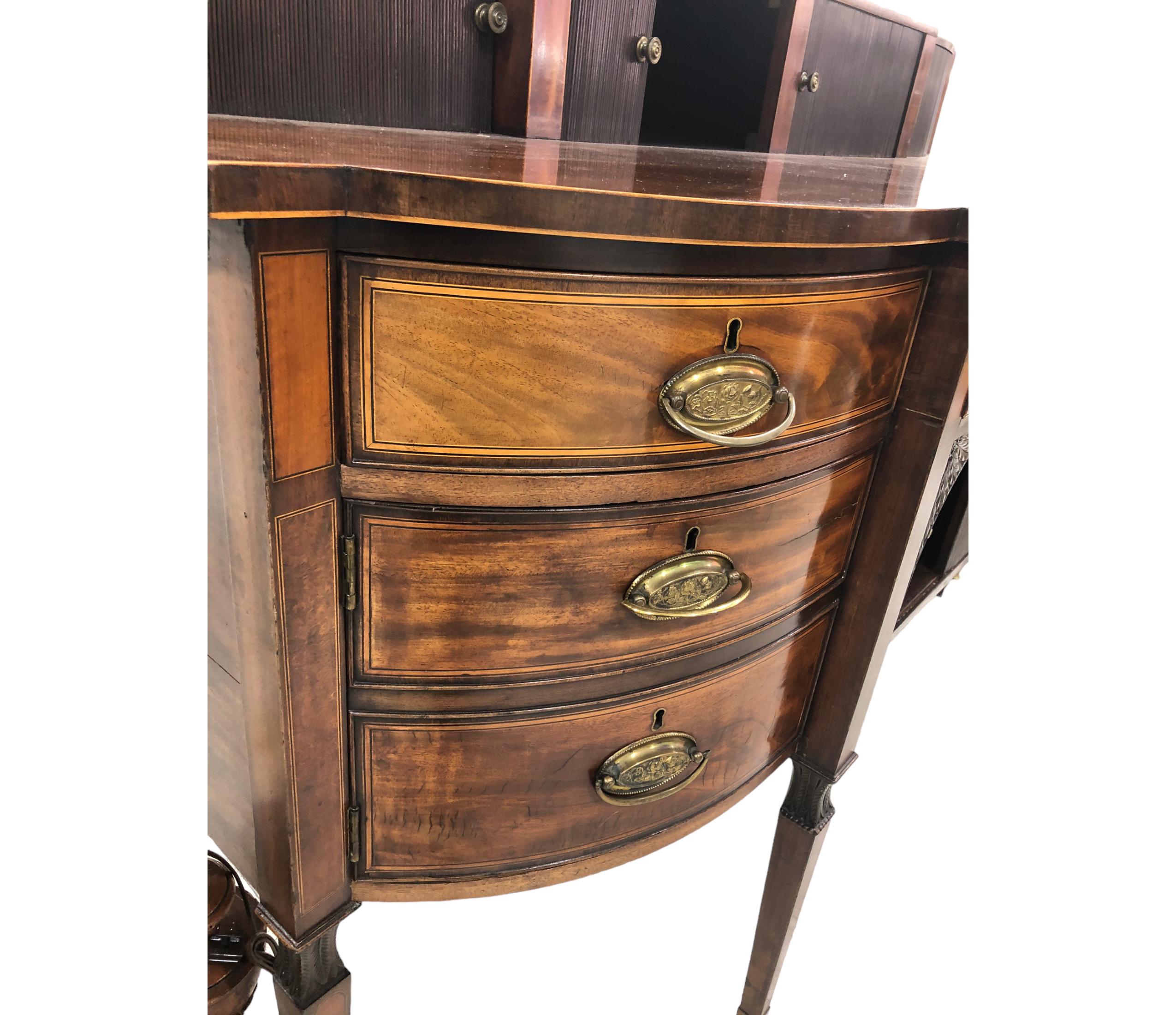 George III Scottish Mahogany Sideboard Buffet Server In Good Condition For Sale In Chapel Hill, NC