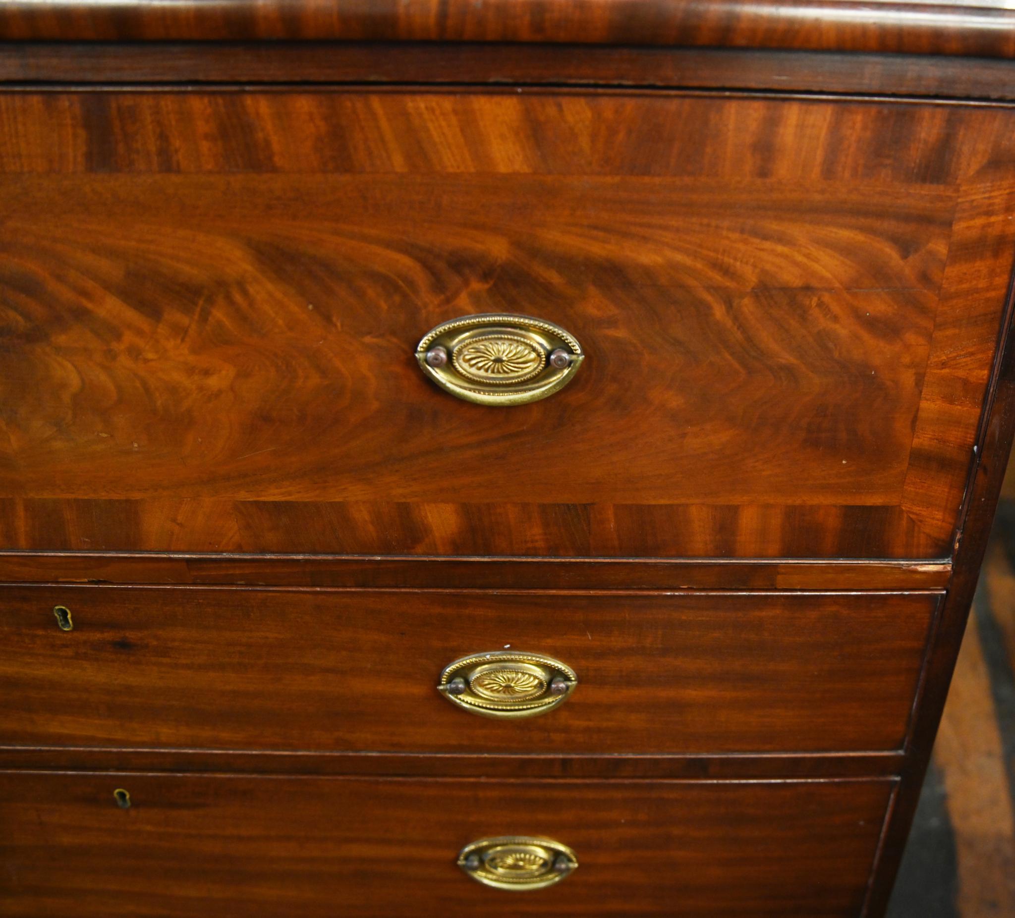 Libreria Secretaire di Giorgio III in mogano 1810 in vendita 2