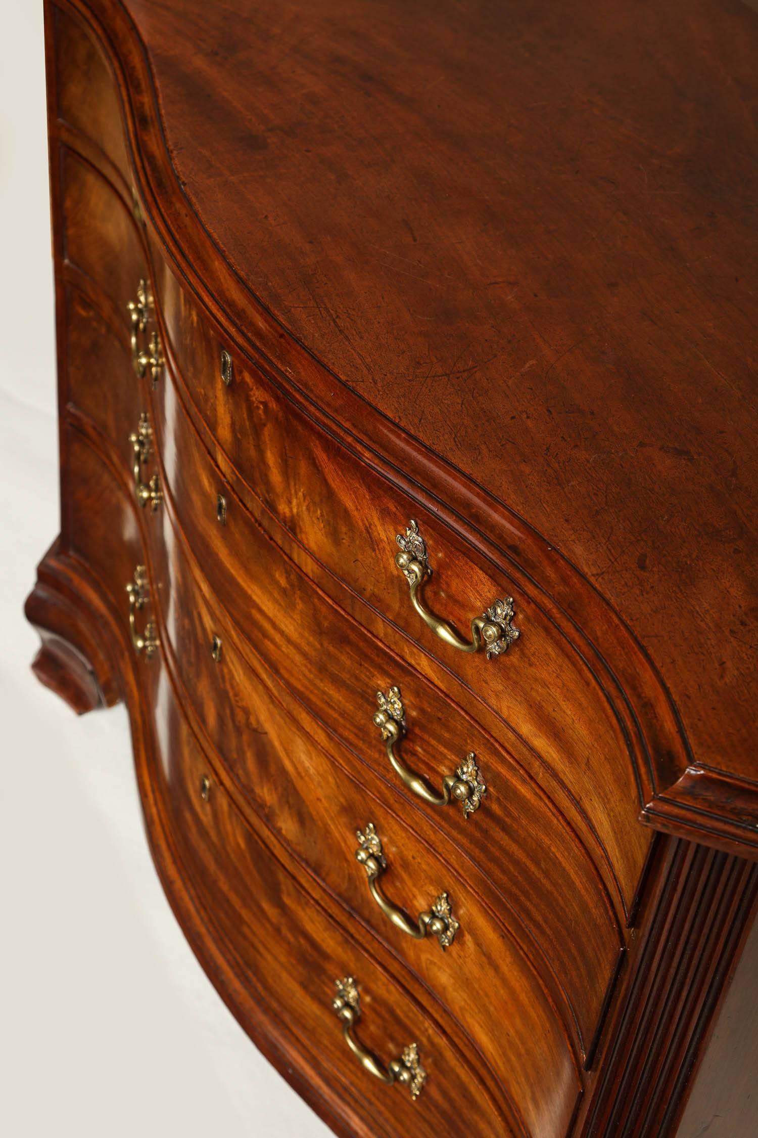 George III Serpentine Chest of Drawers 2