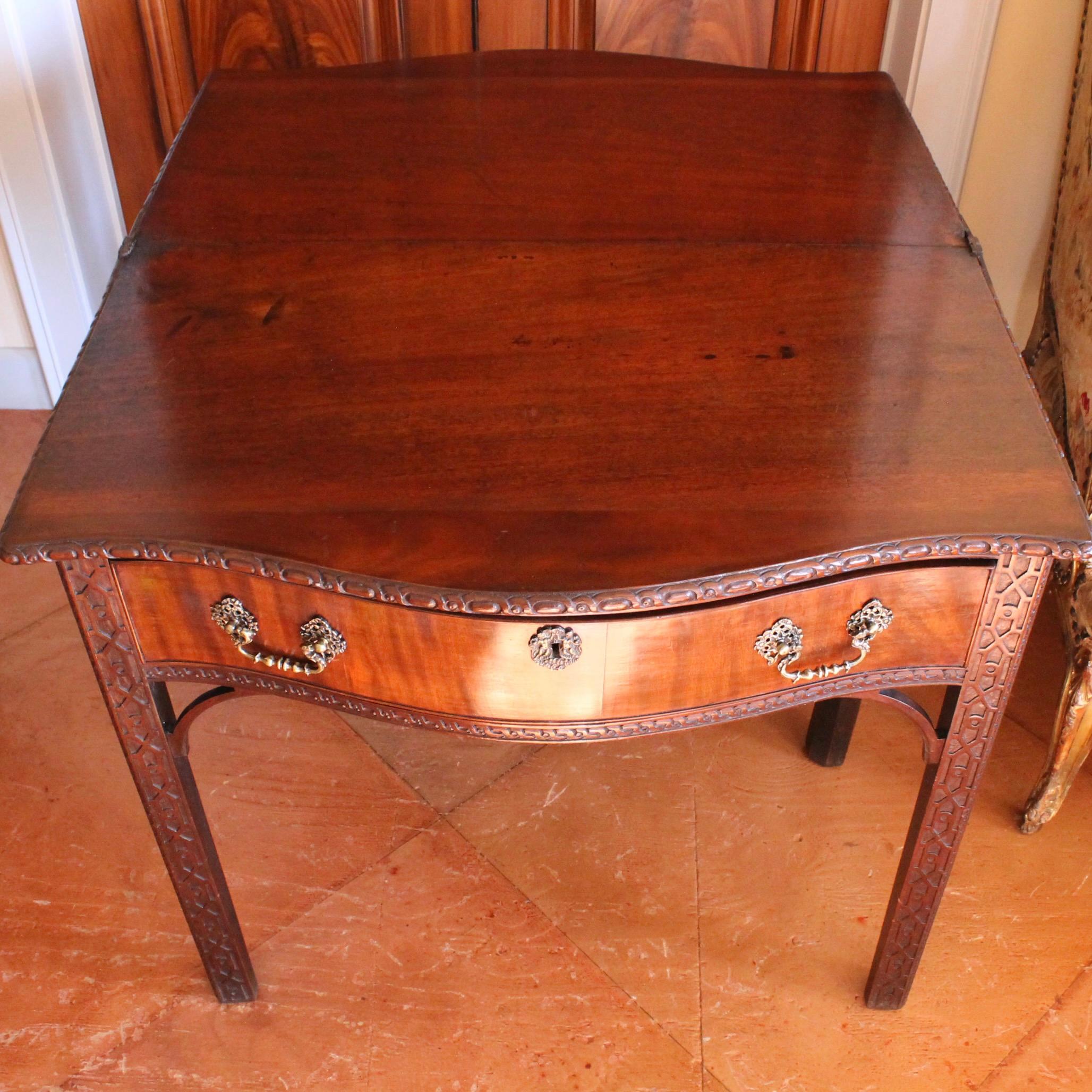 George III Serpentine Front Table With Chinese Chippendale Fret Legs, 18th c. For Sale 5