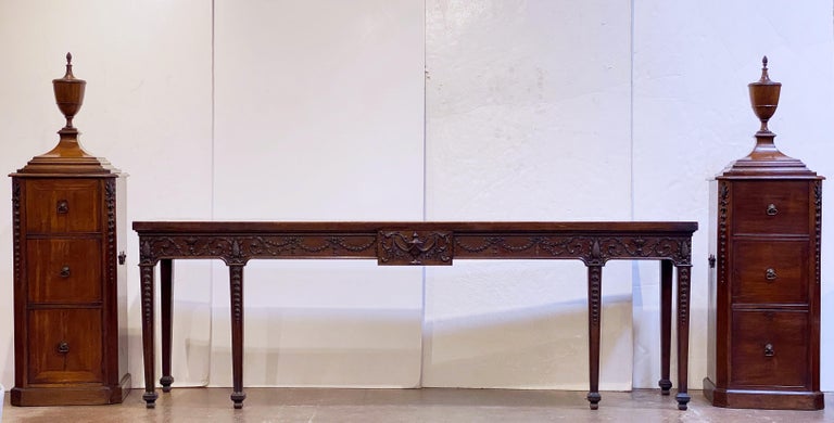 George III Serving Table or Console Server with Matching Pedestals of Mahogany In Good Condition For Sale In Austin, TX