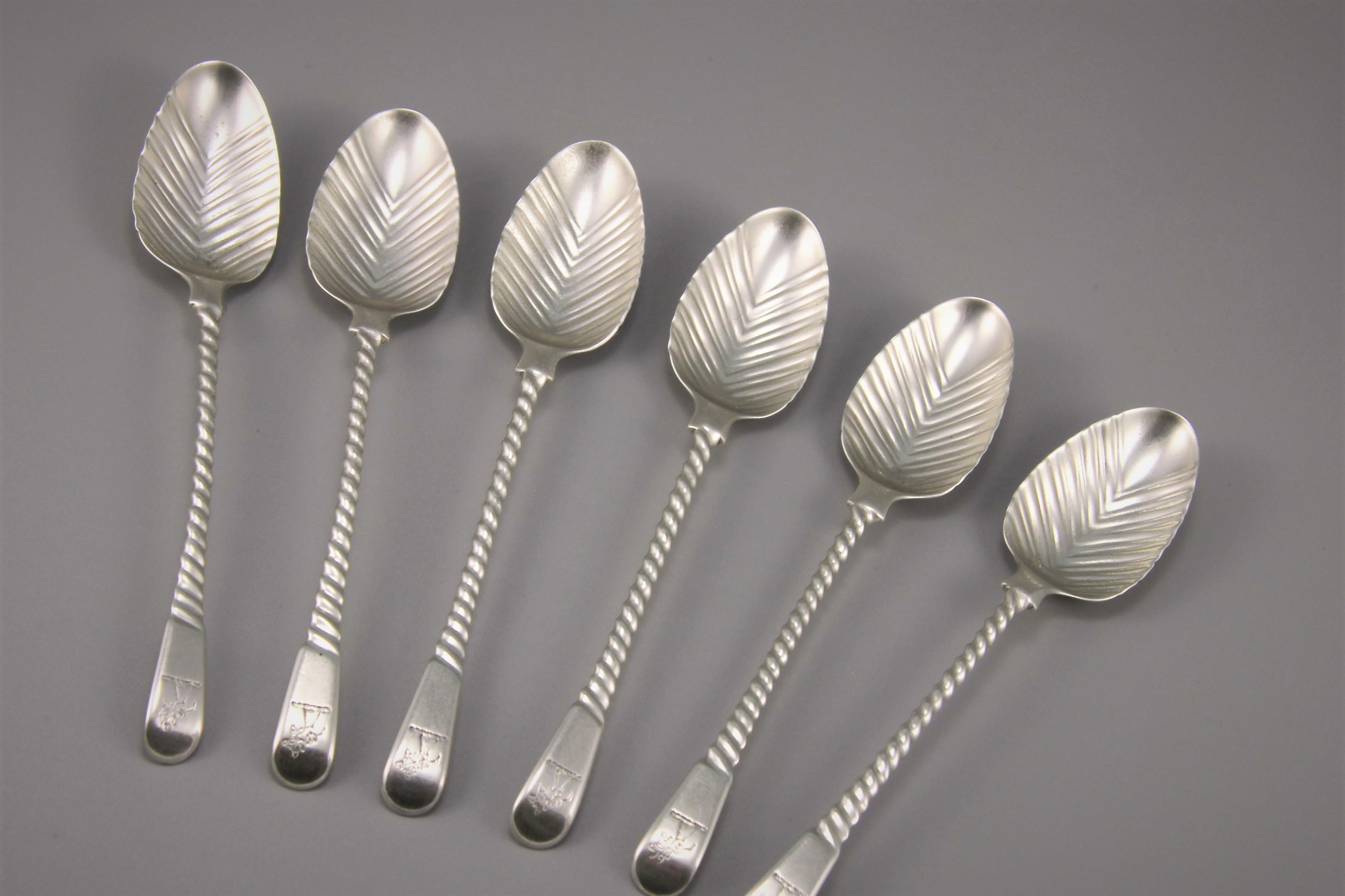 George III Set of Six Spiral Handled Teaspoons by Thomas & Wm. Chawner In Good Condition For Sale In London, GB