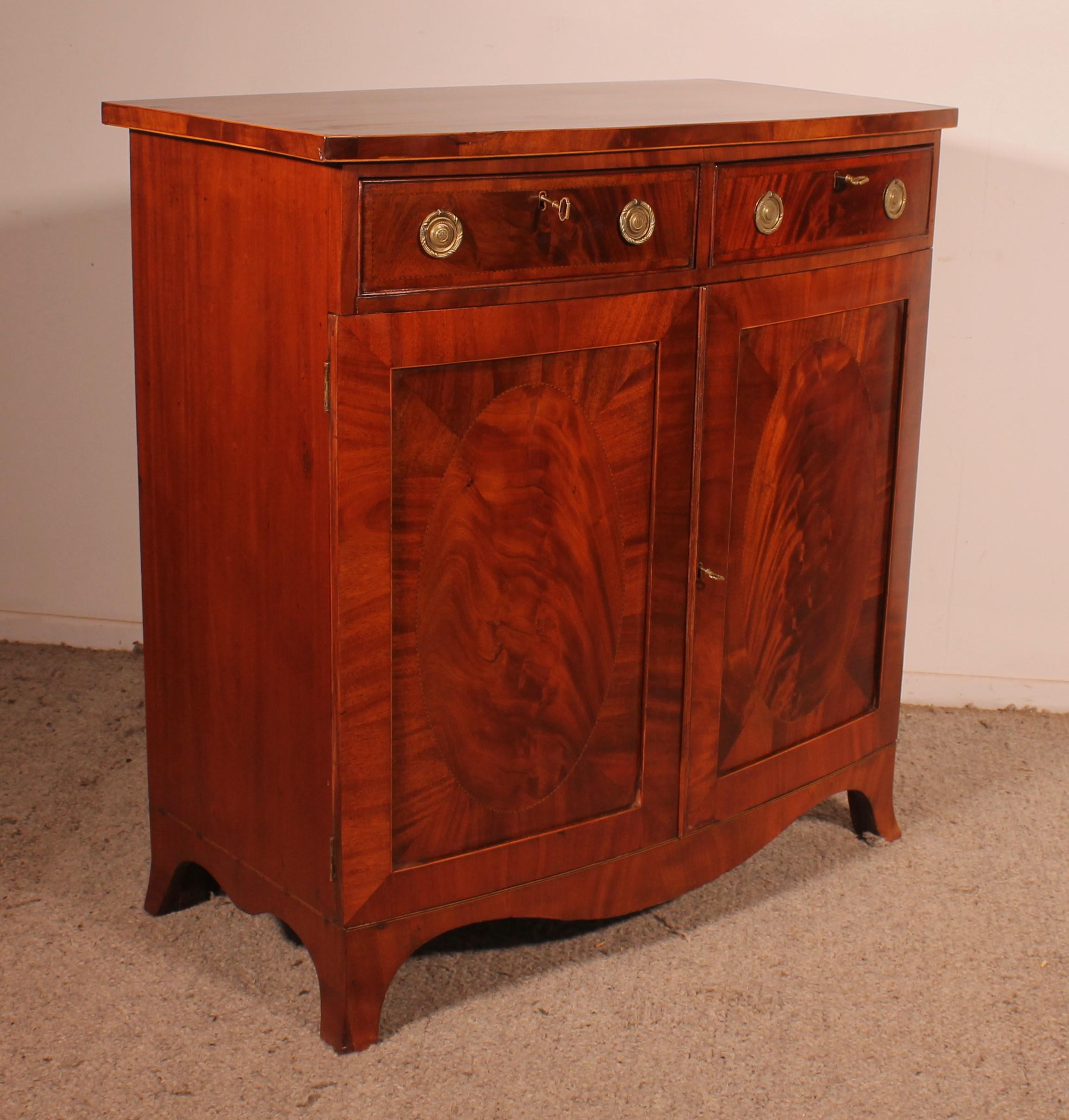 George III Sheraton Bowfront Buffet/ Side Cabinet In Mahogany-18th Century For Sale 6