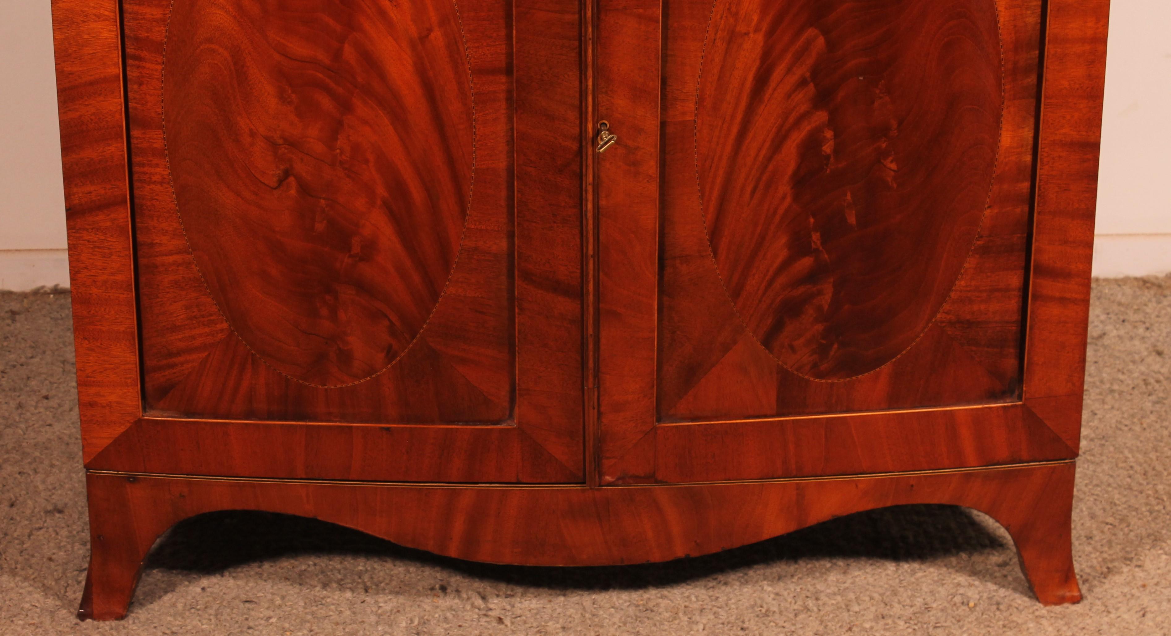 English George III Sheraton Bowfront Buffet/ Side Cabinet In Mahogany-18th Century For Sale
