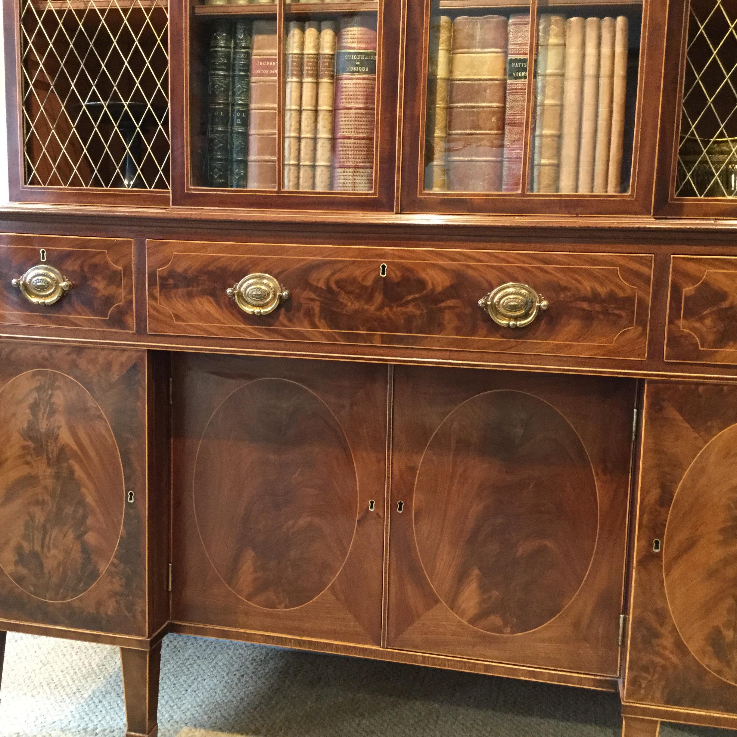 Late 18th Century George III Sheraton Period Flamed Mahogany Breakfront Cabinet Bookcase For Sale