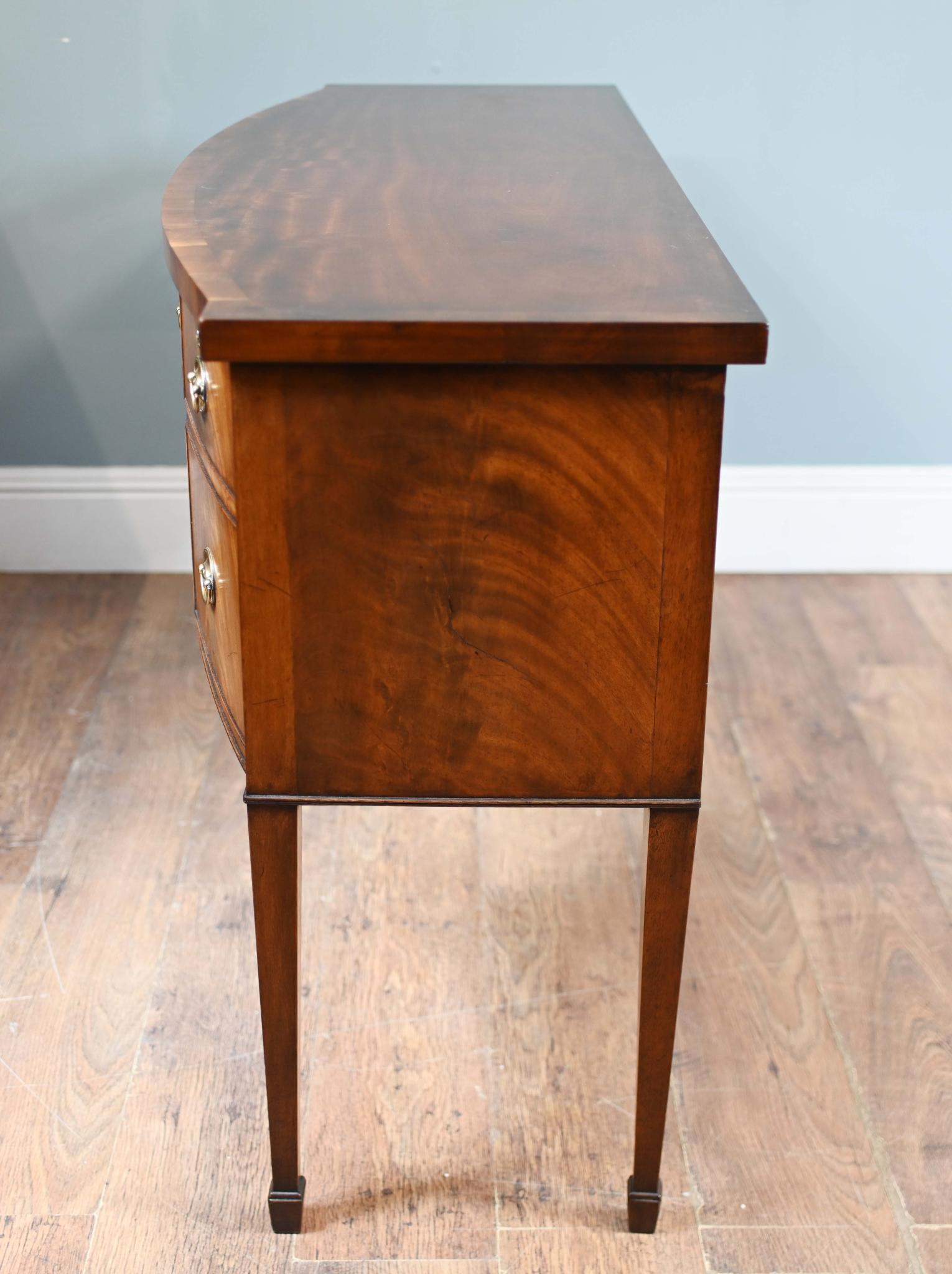 George III Sideboard Mahogany Server Sheraton In Good Condition For Sale In Potters Bar, GB