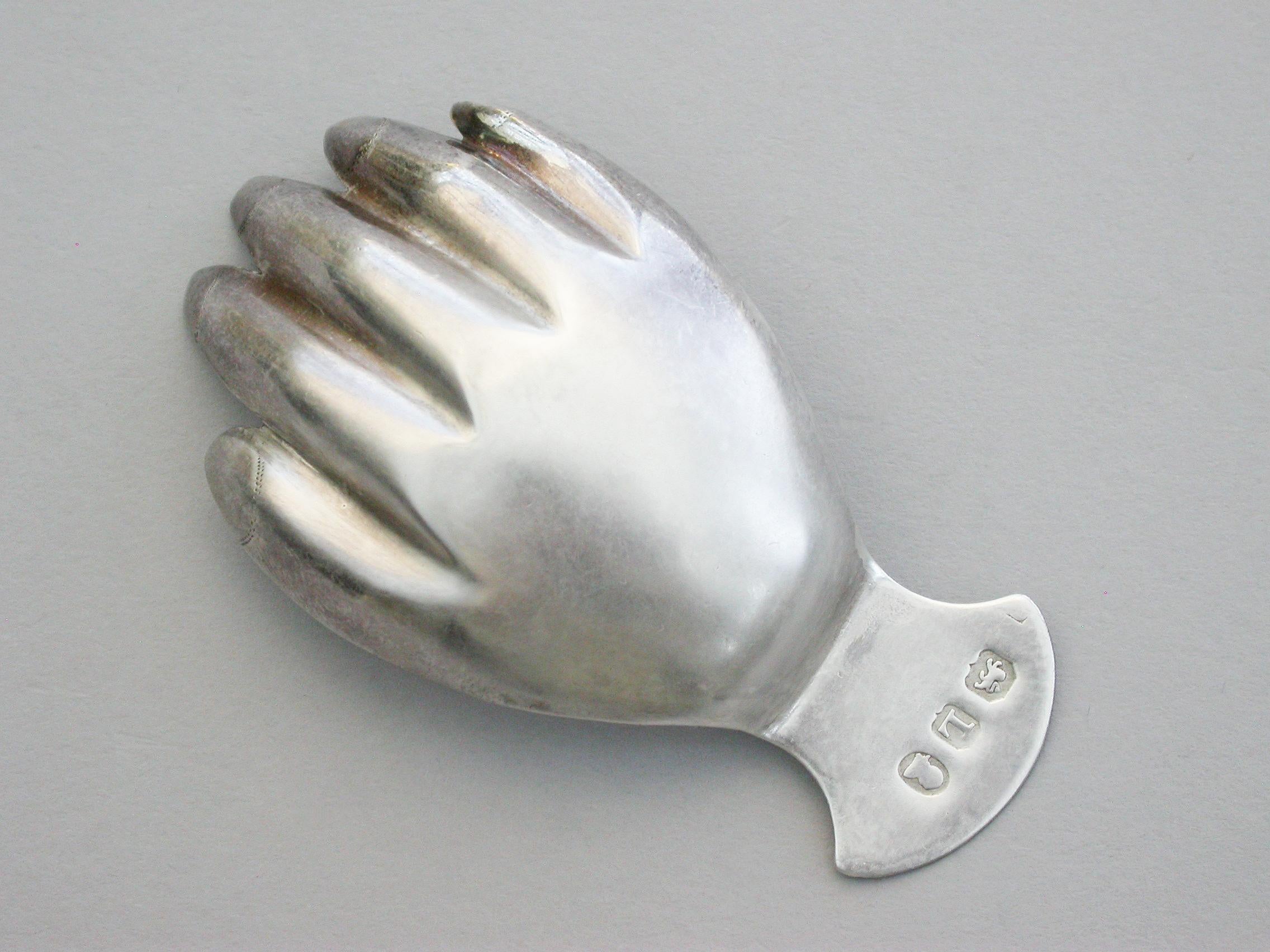 George III Silver 'Hand' Caddy Spoon. By Josiah Snatt, London, 1806 For Sale 5