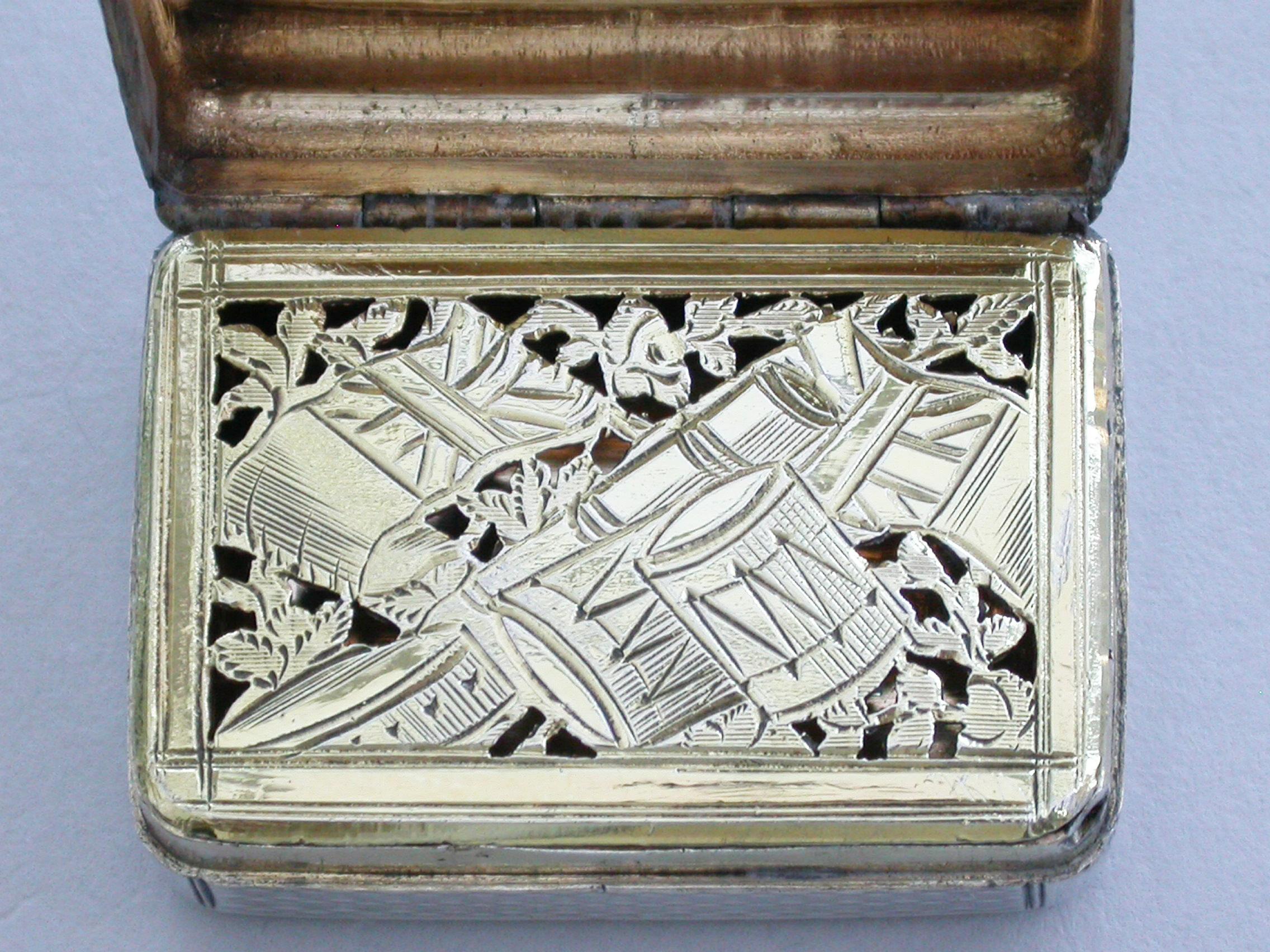 George III Silver 'Military Grille' Vinaigrette by William Eley, London, 1811 For Sale 3