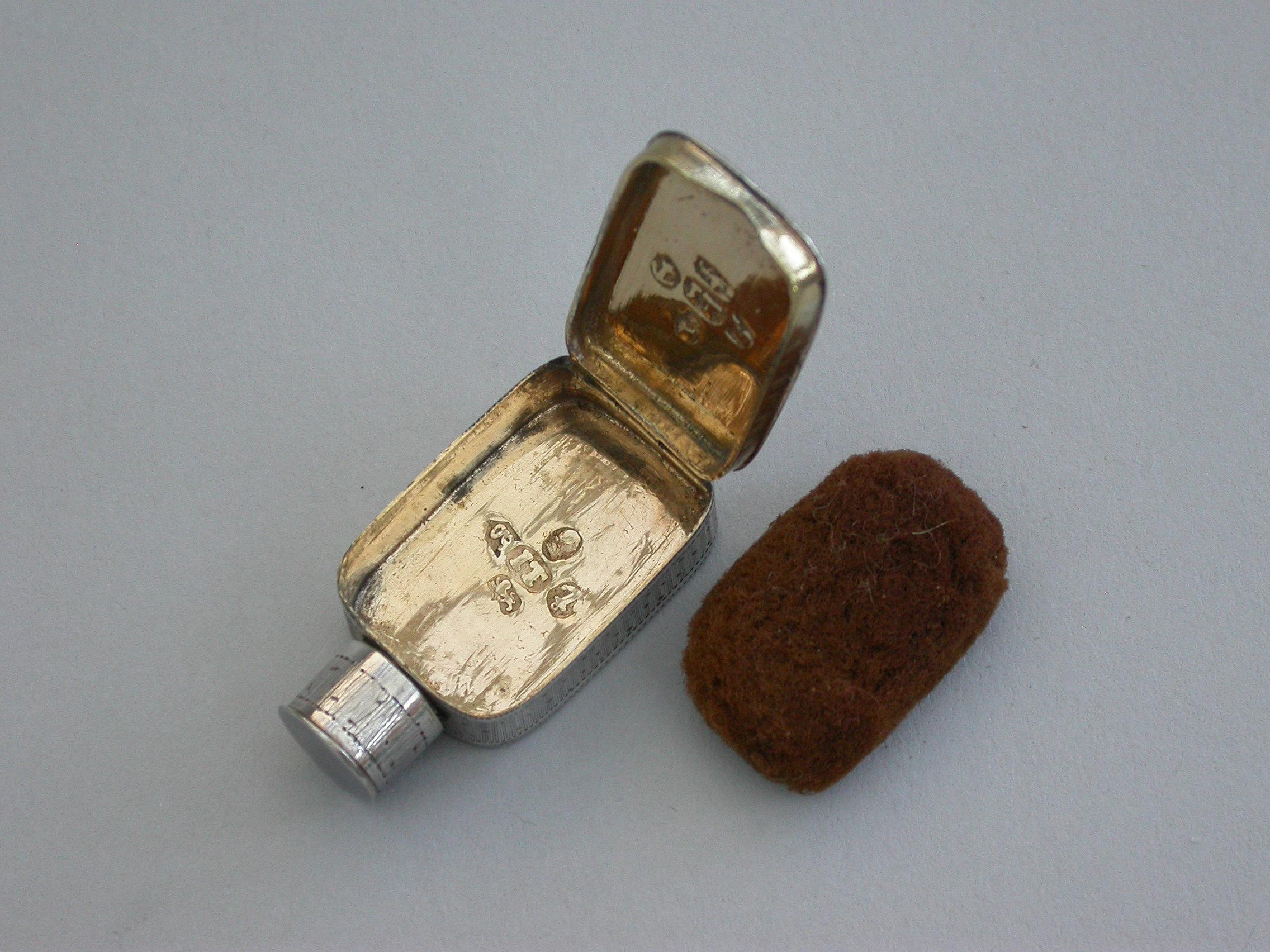 George III Small Silver Snuff Bottle Vinaigrette, Joseph Taylor Birmingham, 1804 For Sale 1