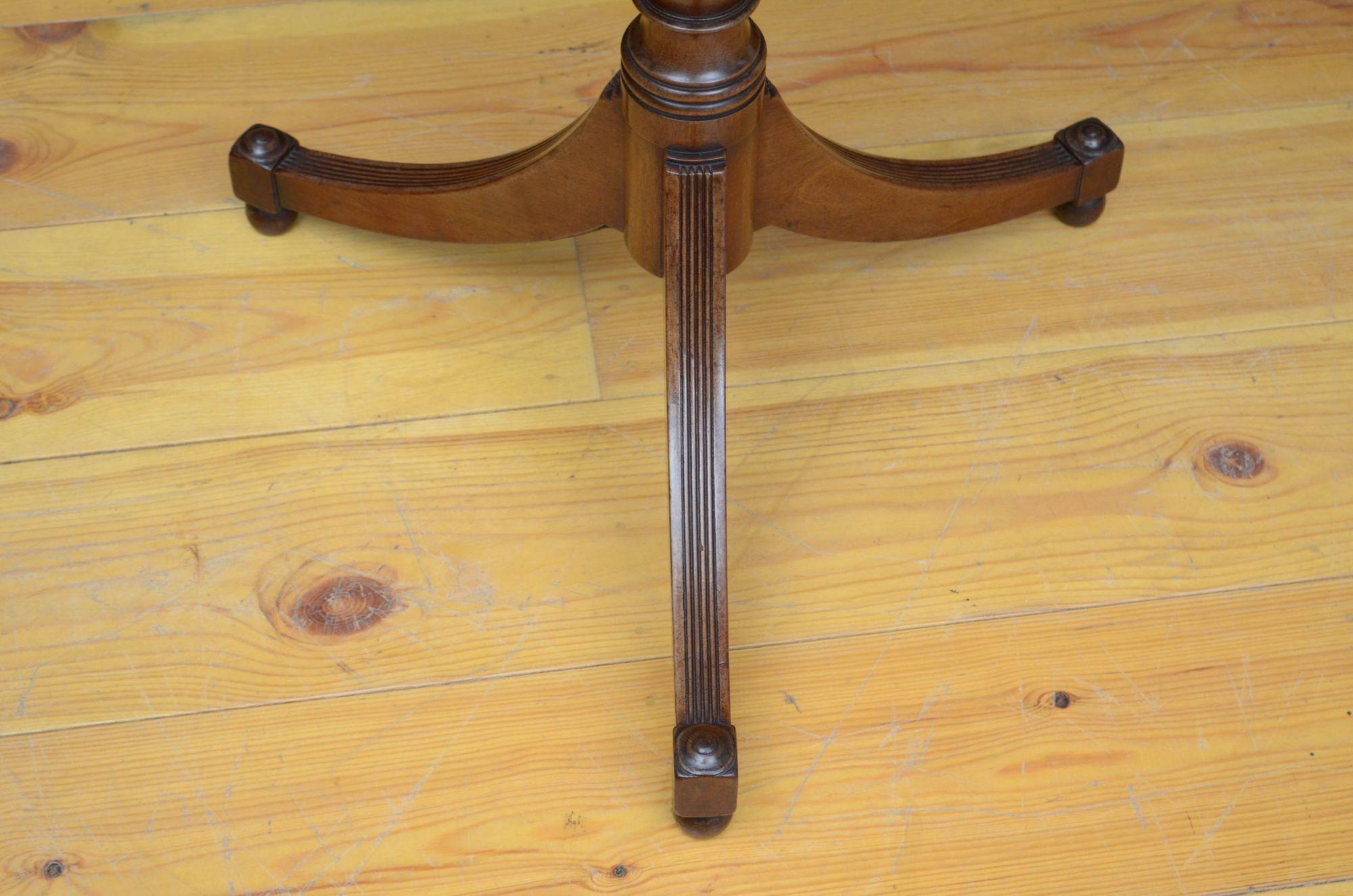 George III Solid Mahogany Table For Sale 2