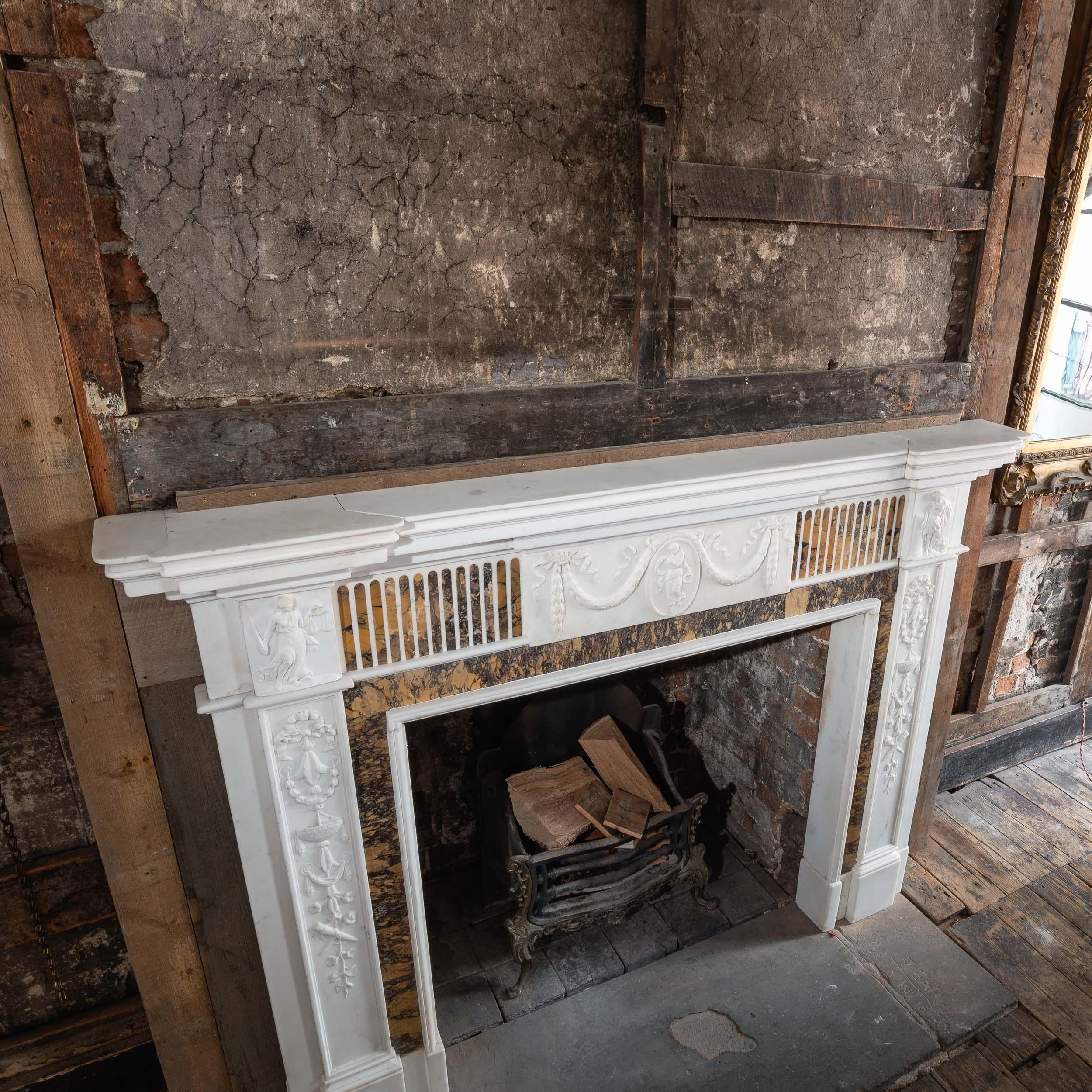 George III Statuary and Convent Sienna Marble Fireplace in vendita 9