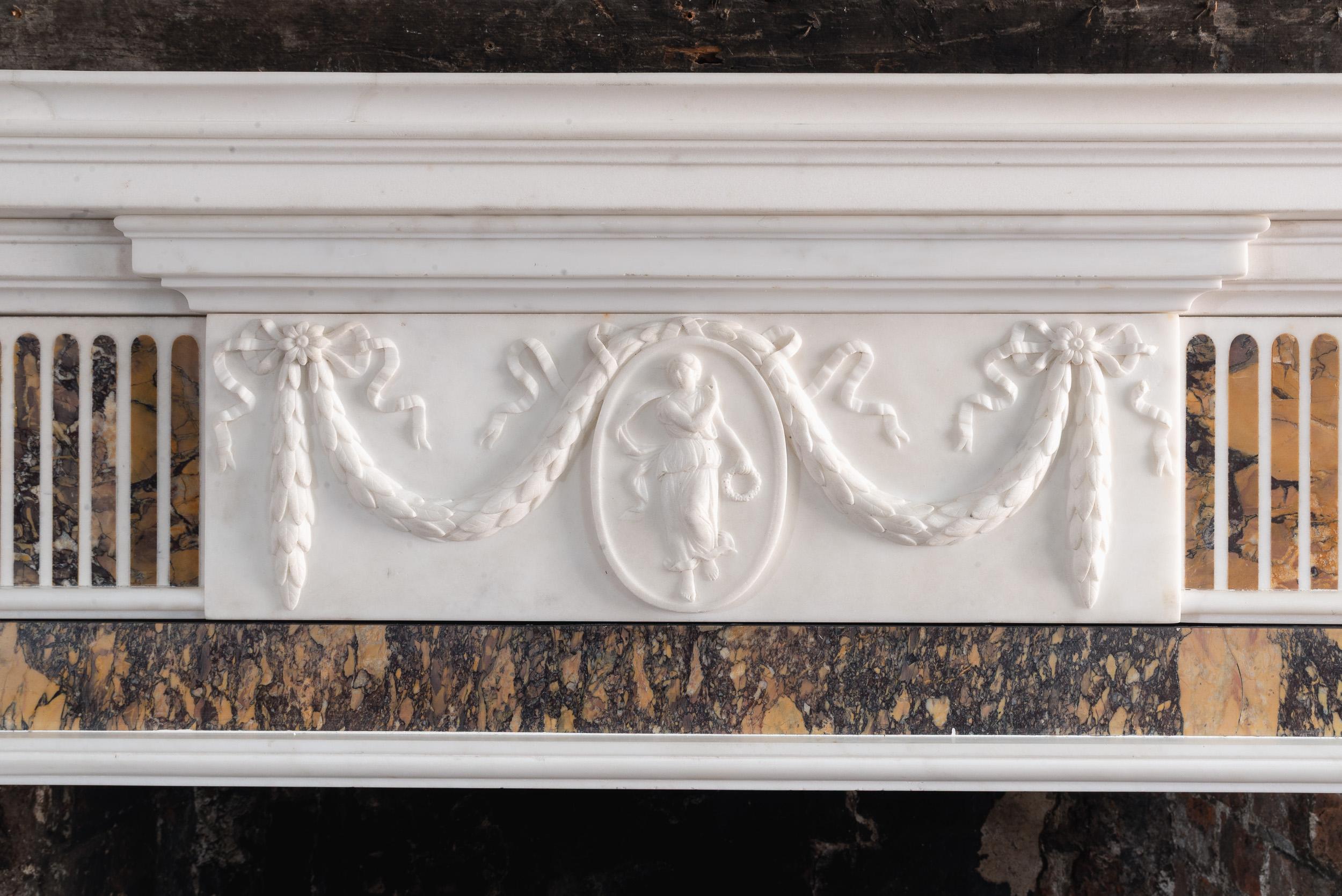 Giorgio III George III Statuary and Convent Sienna Marble Fireplace in vendita