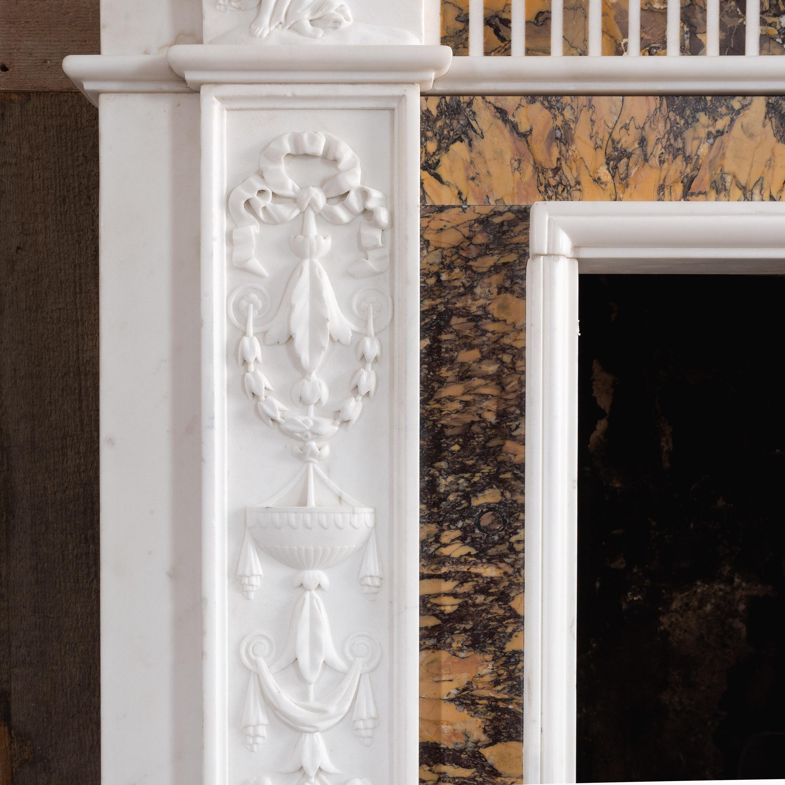 Inglese George III Statuary and Convent Sienna Marble Fireplace in vendita