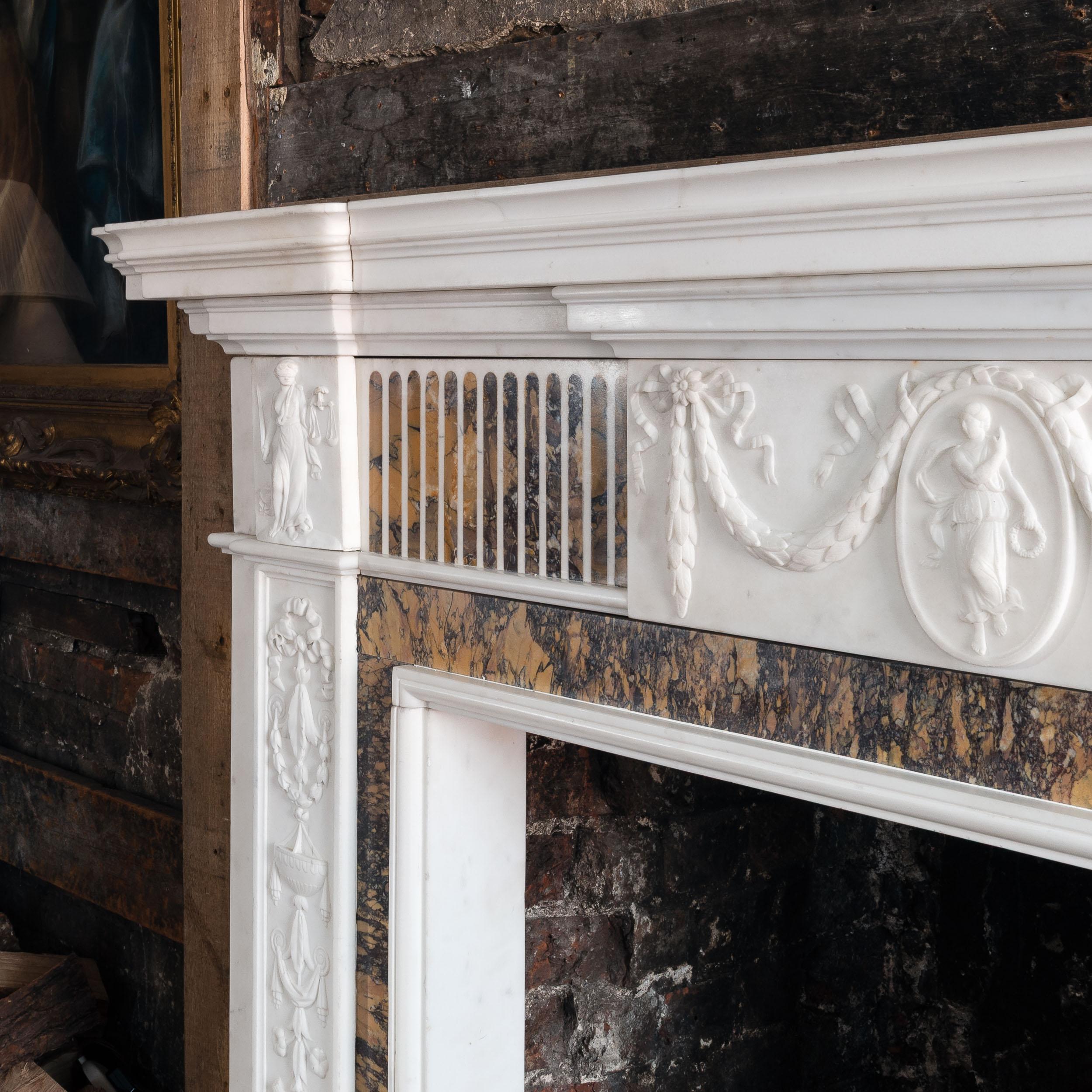 George III Statuary and Convent Sienna Marble Fireplace In condizioni buone in vendita a London, GB
