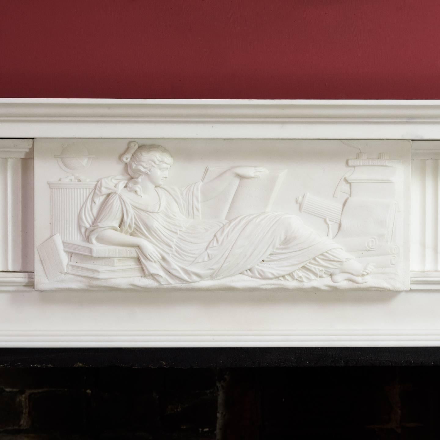 George III Statuary Marble Fireplace In Good Condition In London, GB