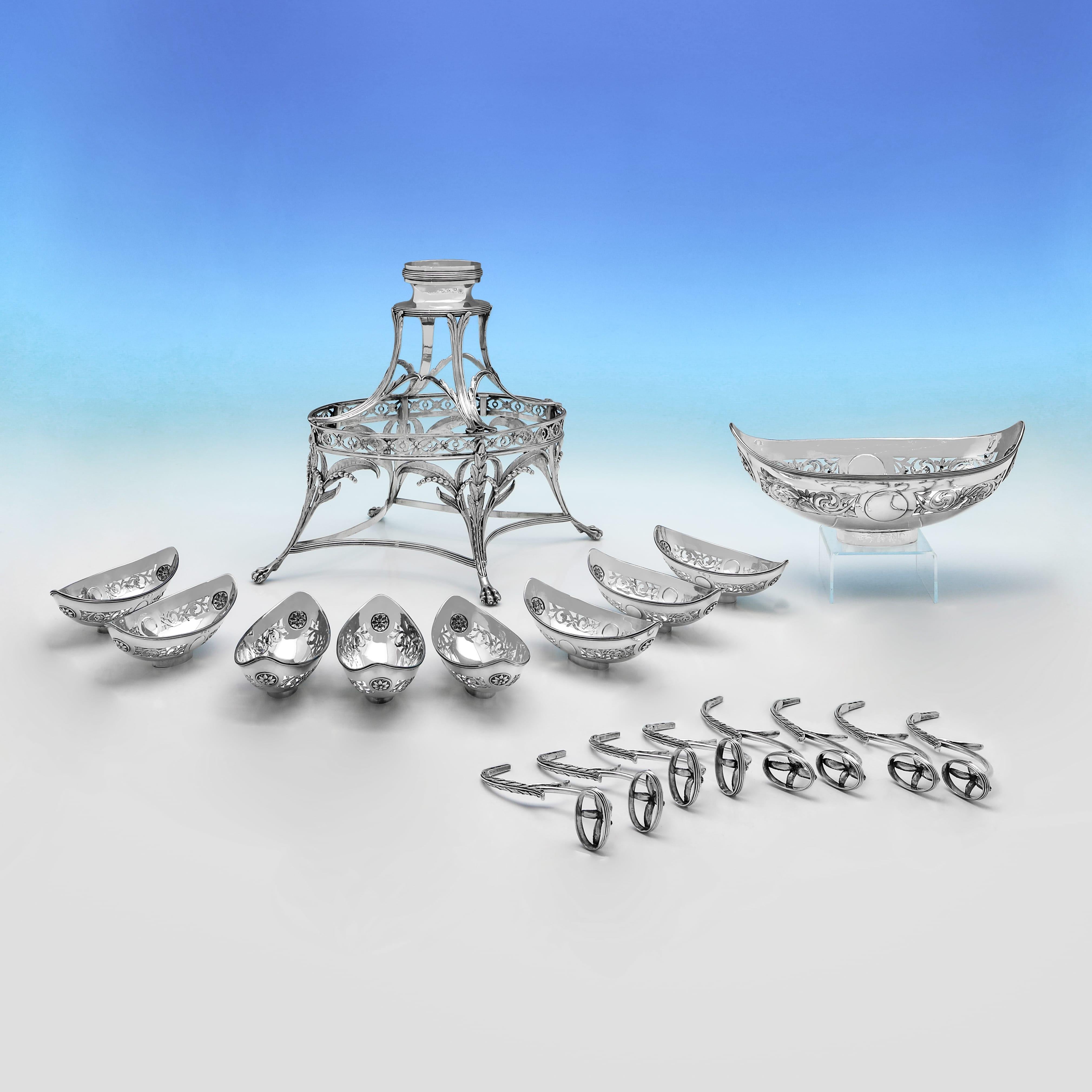 English George III sterling silver centrepiece or epergne by Thomas Pitts - London 1790 For Sale