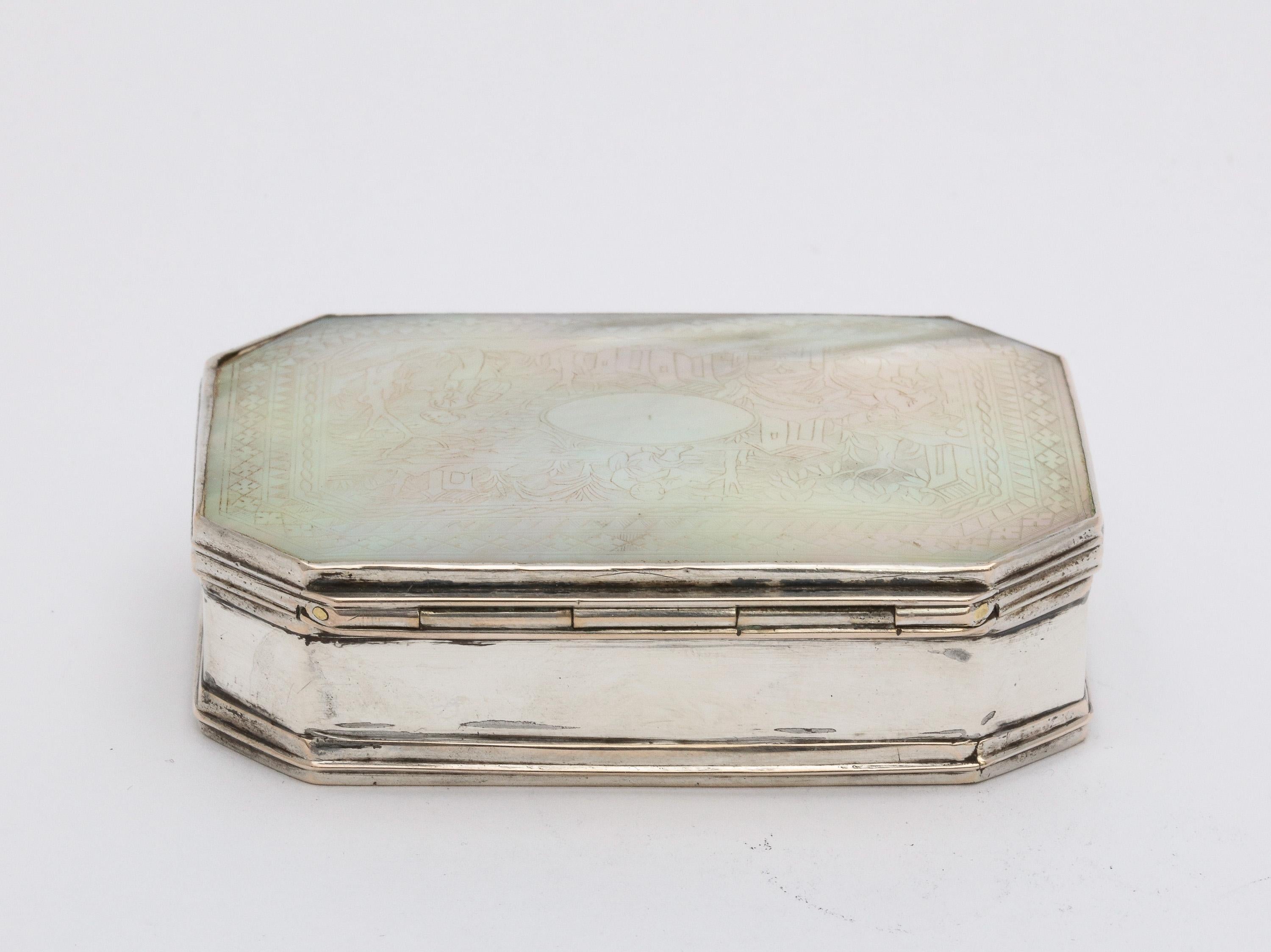 George III Sterling Silver-Mounted Etched Mother-of-pearl Snuff Box For Sale 4
