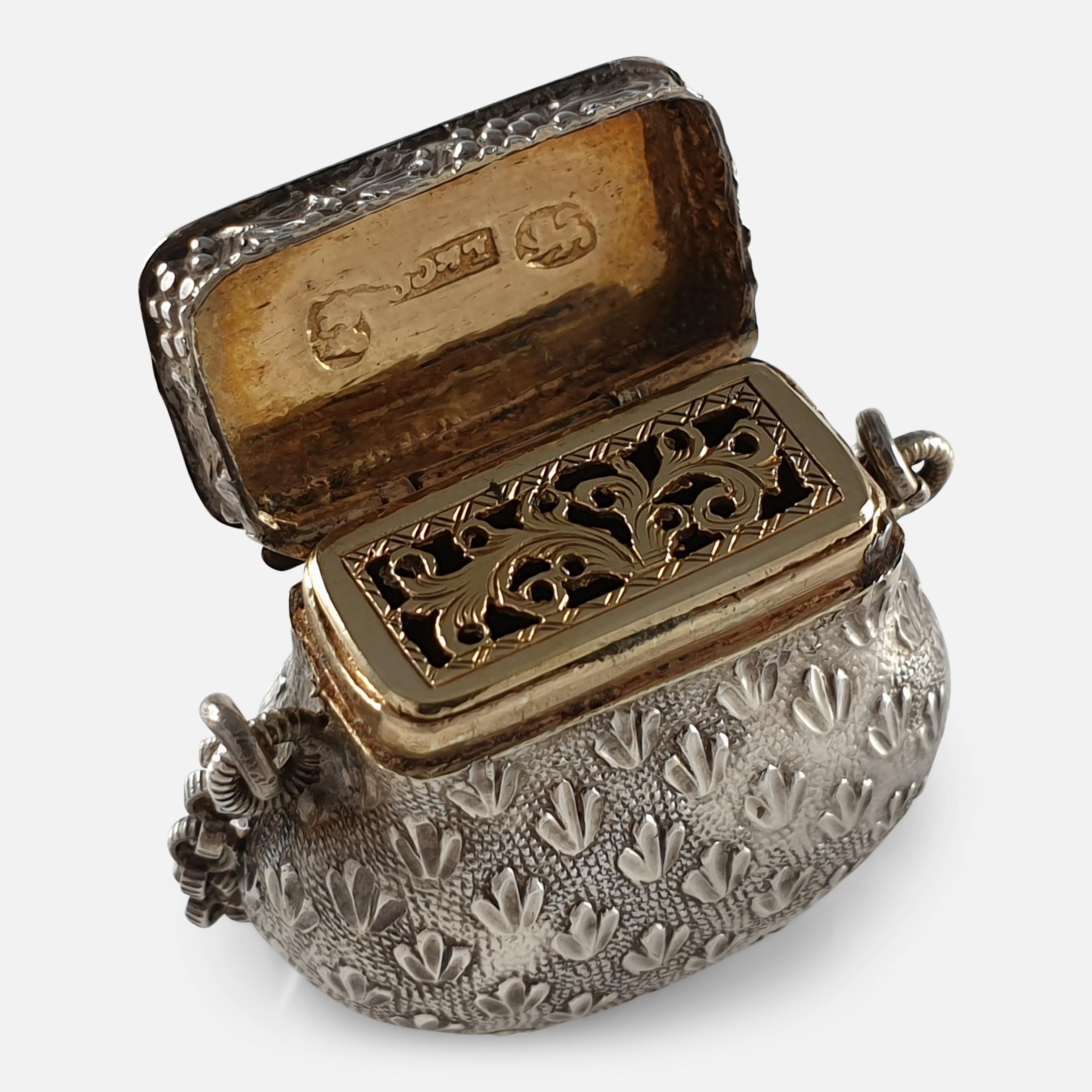 George III Sterling Silver Novelty Bag Vinaigrette, circa 1815 For Sale 8