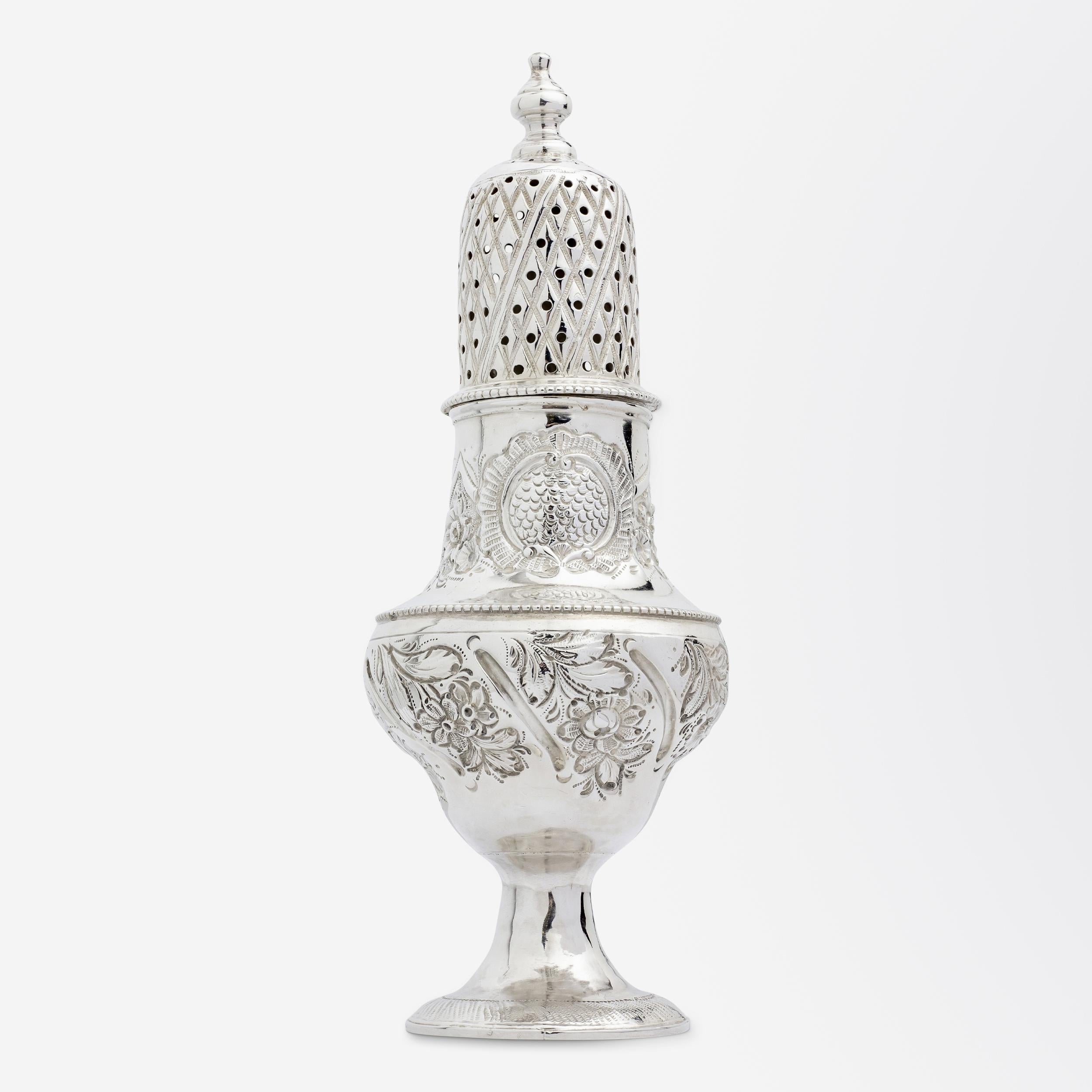 George III Sterling Silver Sugar Shaker by Peter & Jonathan Bateman In Good Condition For Sale In Brisbane City, QLD