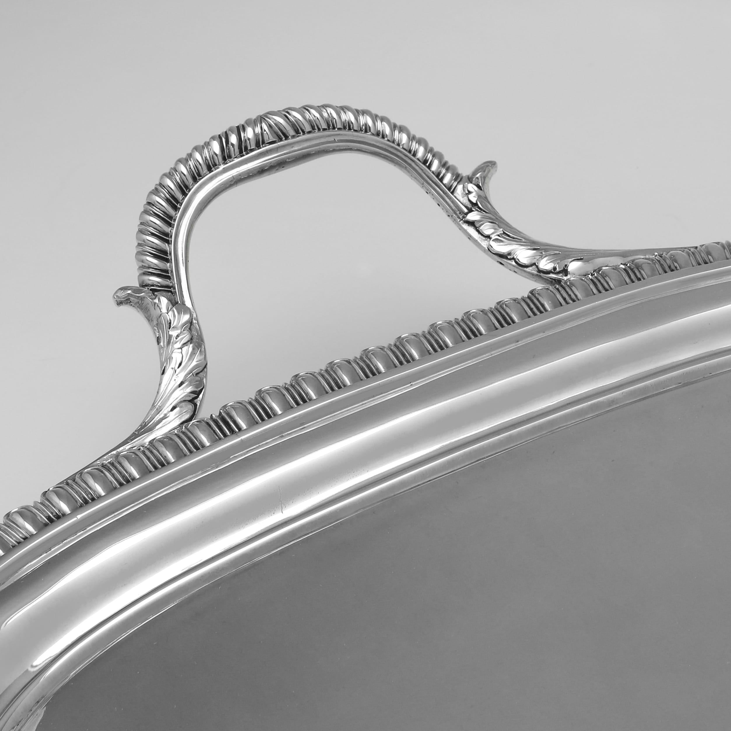 Début du XIXe siècle Plateau en argent George III Hallmarké à Londres en 1810 en vente