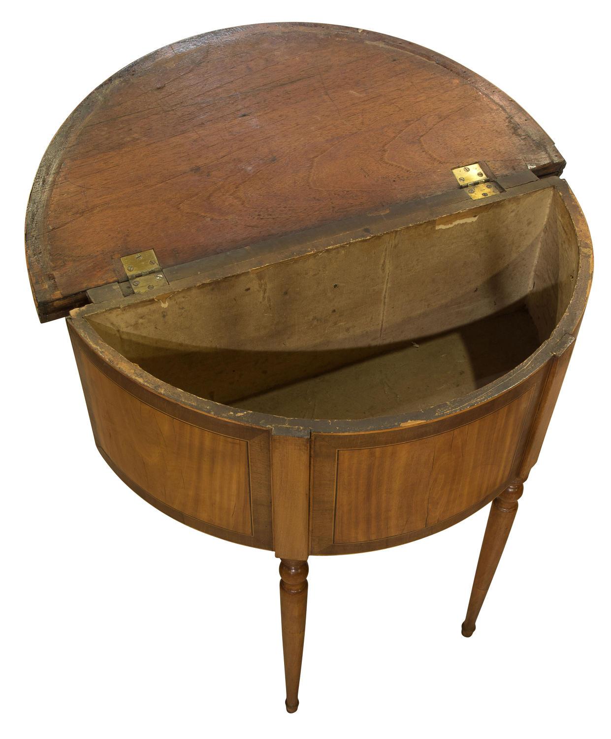 George III Style Century Satinwood Demilune Commode In Good Condition For Sale In Salisbury, GB
