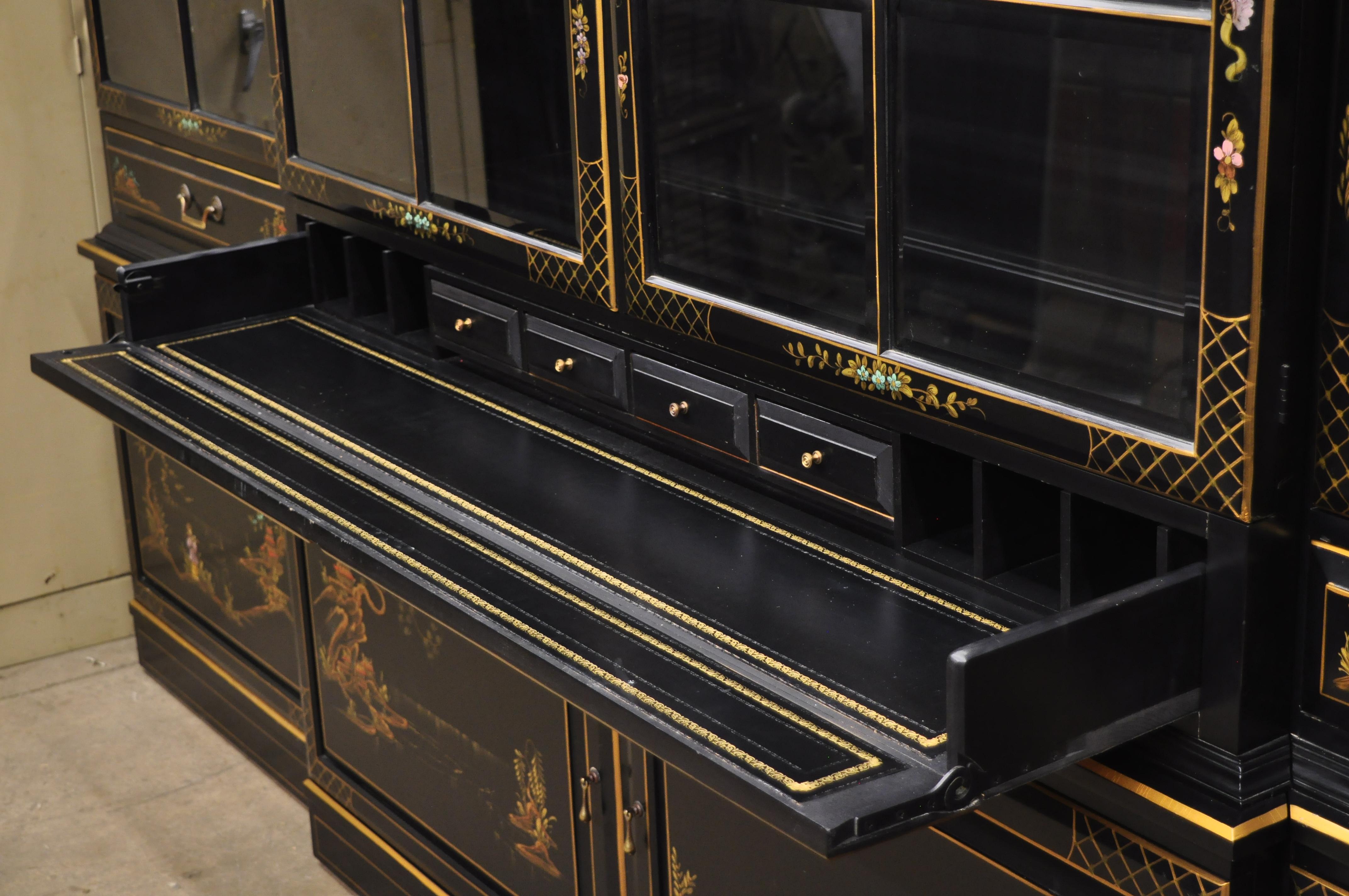20th Century George III Style Chinoiserie Decorated Black Japanned Large Breakfront Bookcase