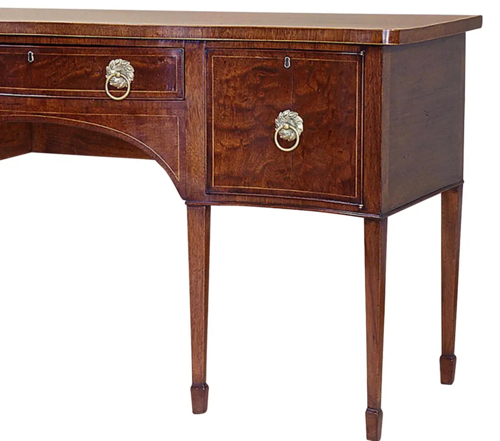 Buffet en acajou à bandes croisées de style George III Bon état - En vente à LOS ANGELES, CA