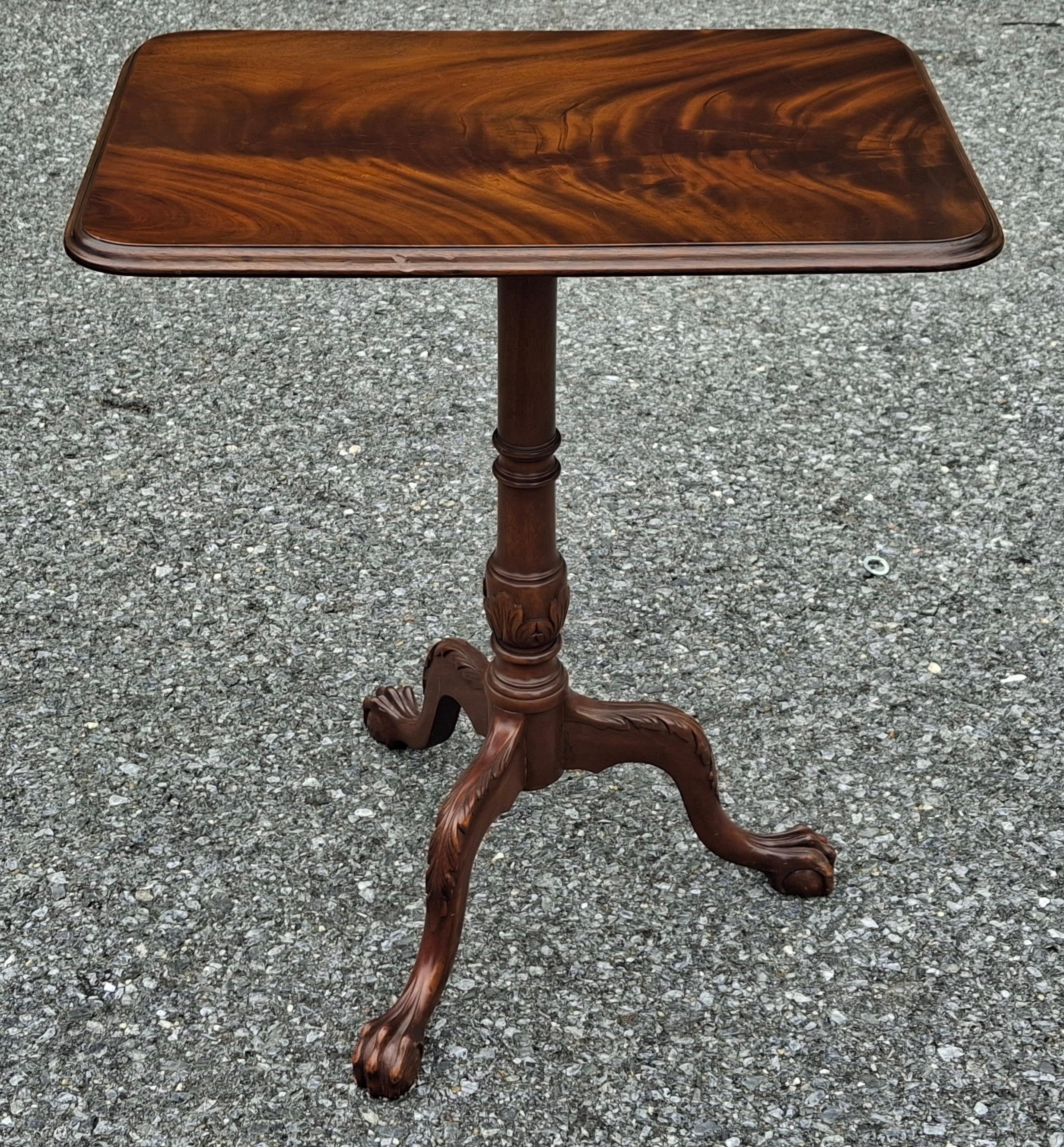 American George III Style Crotch Mahogany Pedestal Tilt Top Side Table For Sale