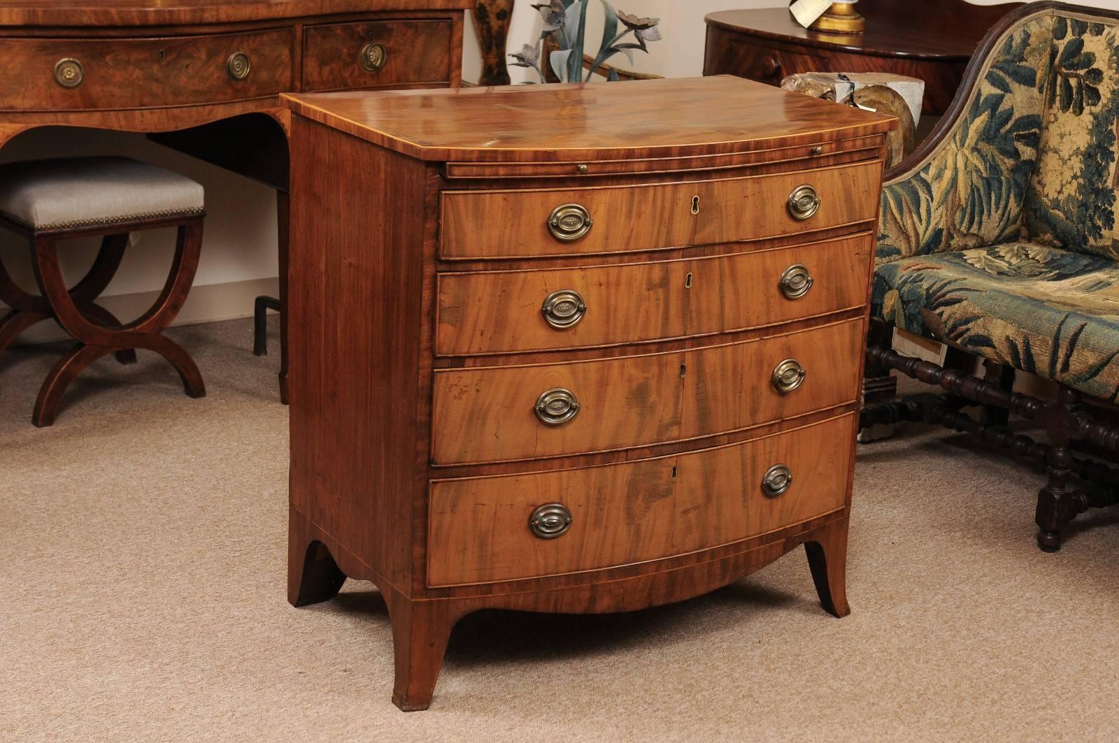 George III Style English Bow Front Mahogany Chest with Brushing Slide In Good Condition In Atlanta, GA