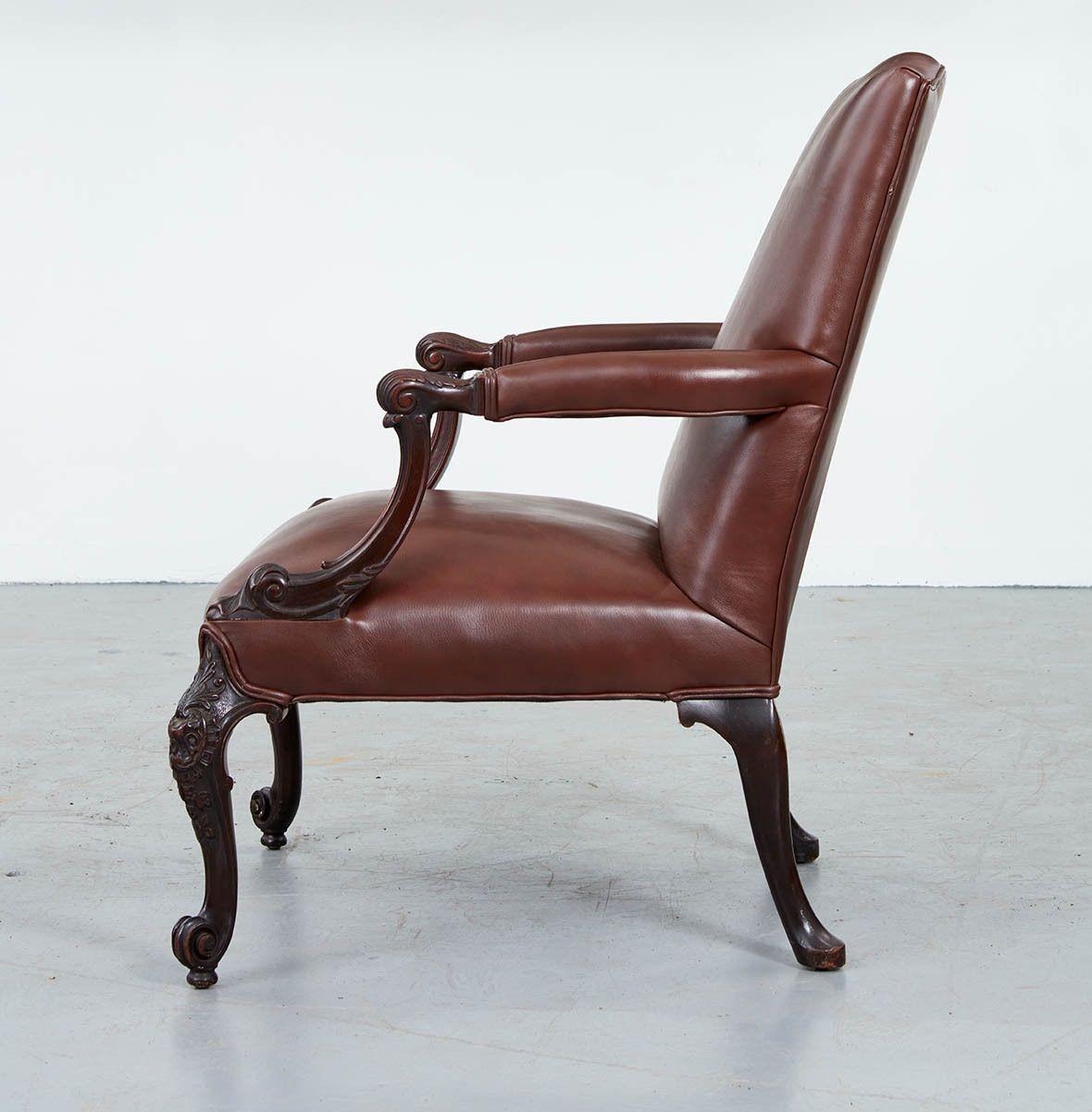 Gainsborough-Sessel im George-III-Stil (George II.) im Angebot